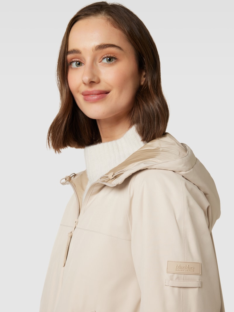 Jacke mit Kapuze Modell 'DELIS' in offwhite