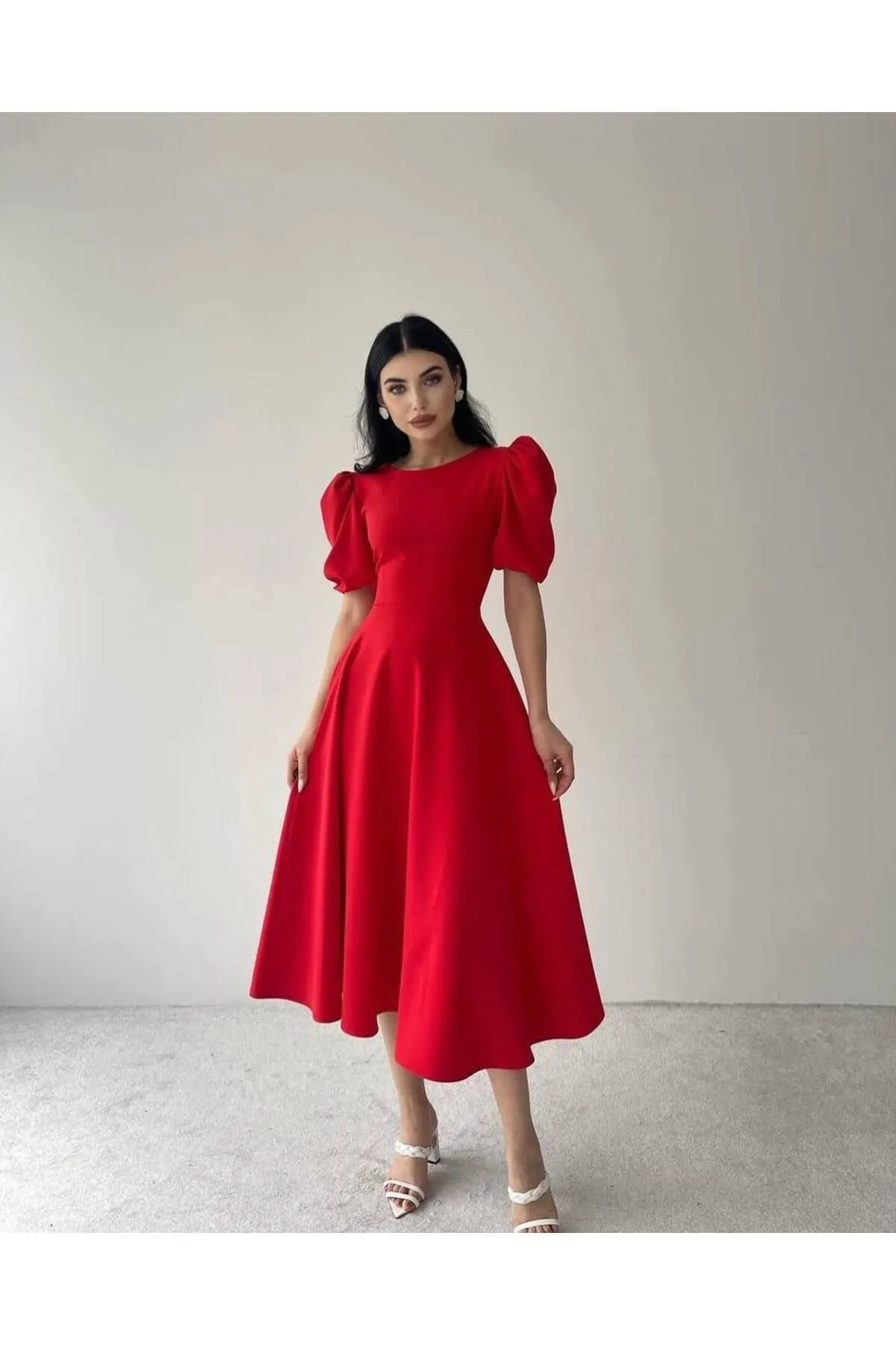 SONREİR  MIDIKLEID MIT WASSERMELONEN-ÄRMELENDETAIL