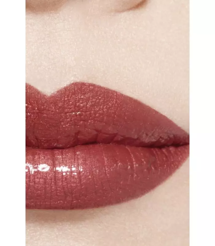 ROUGE ALLURE LAQUE Le rouge liquide brillant ultra tenue