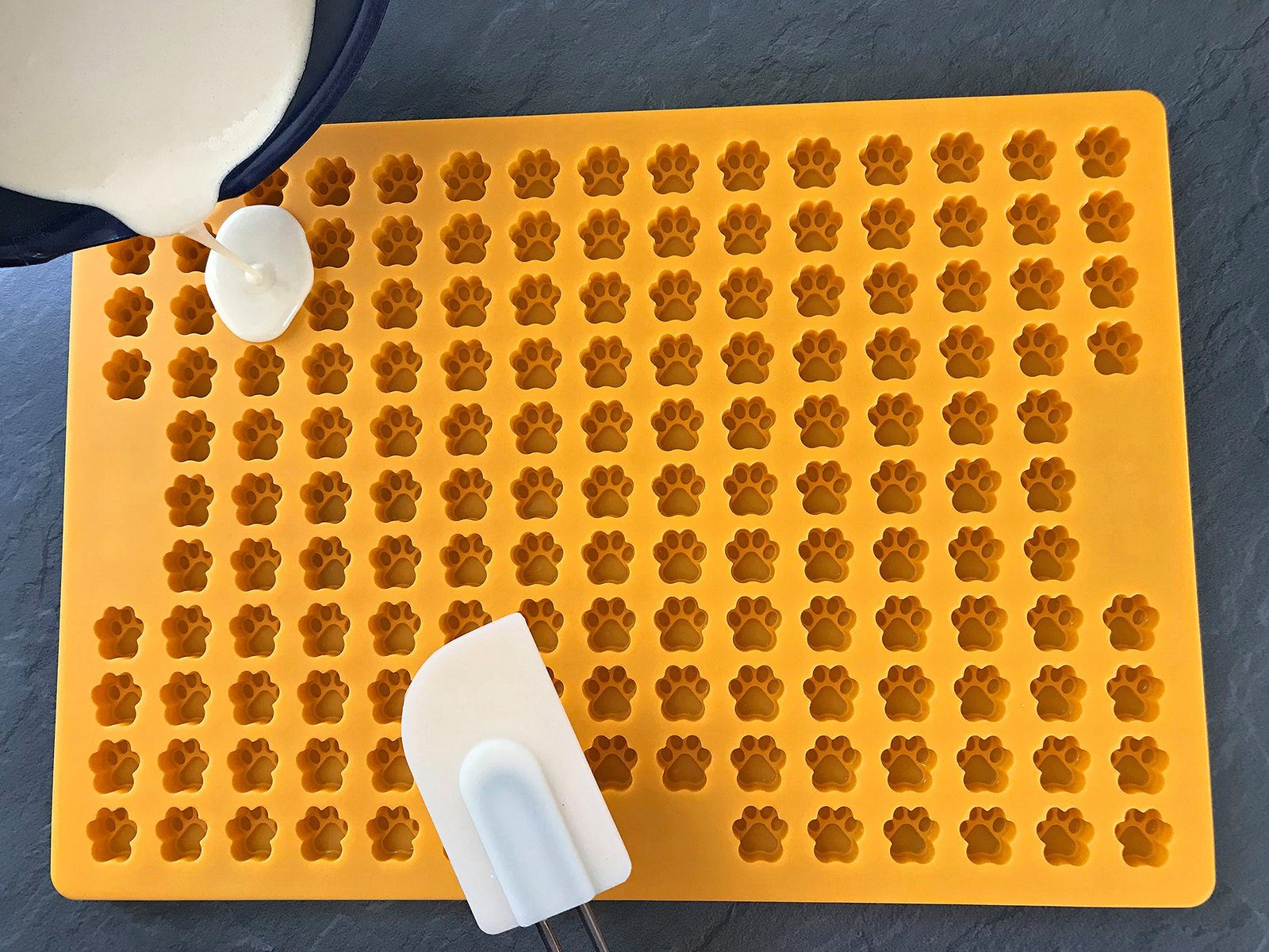 Lemodo Silikonform Backform für Hundekekse, Hundeleckerli backen, hergestellt aus Premium-Silikon mit Antihaftwirkung