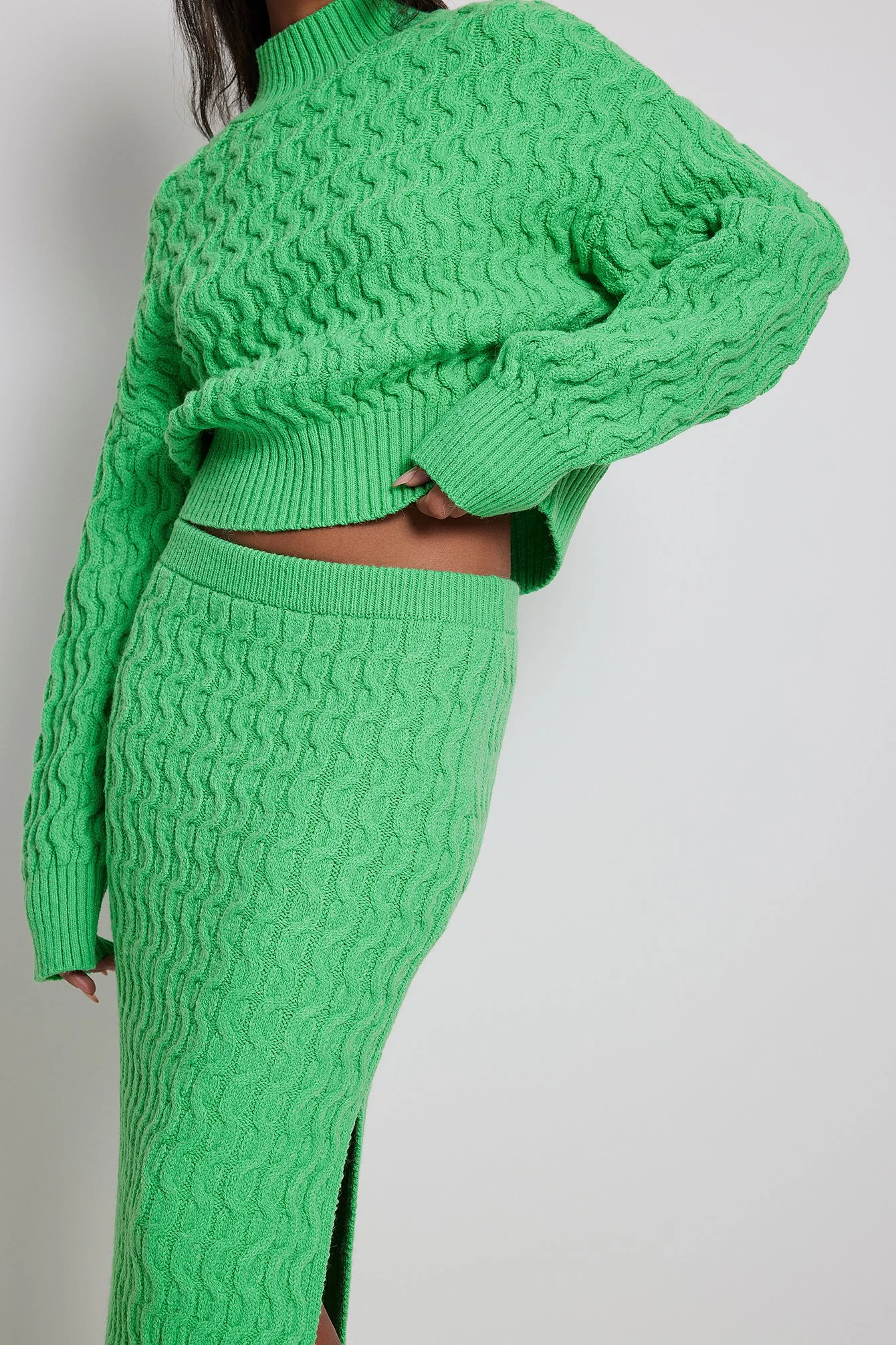 Midi-Strickrock mit Zopfmuster