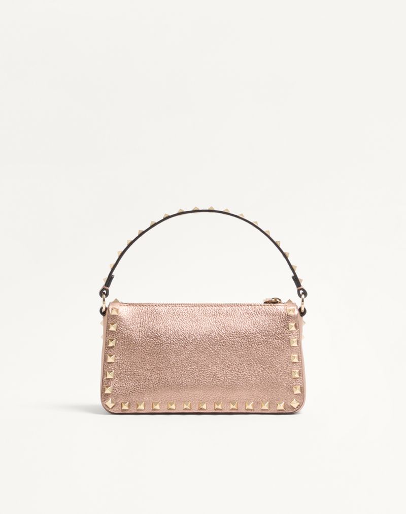 Bolsa de ombro pequena Valentino Garavani Rockstud em couro de bezerro granato laminado