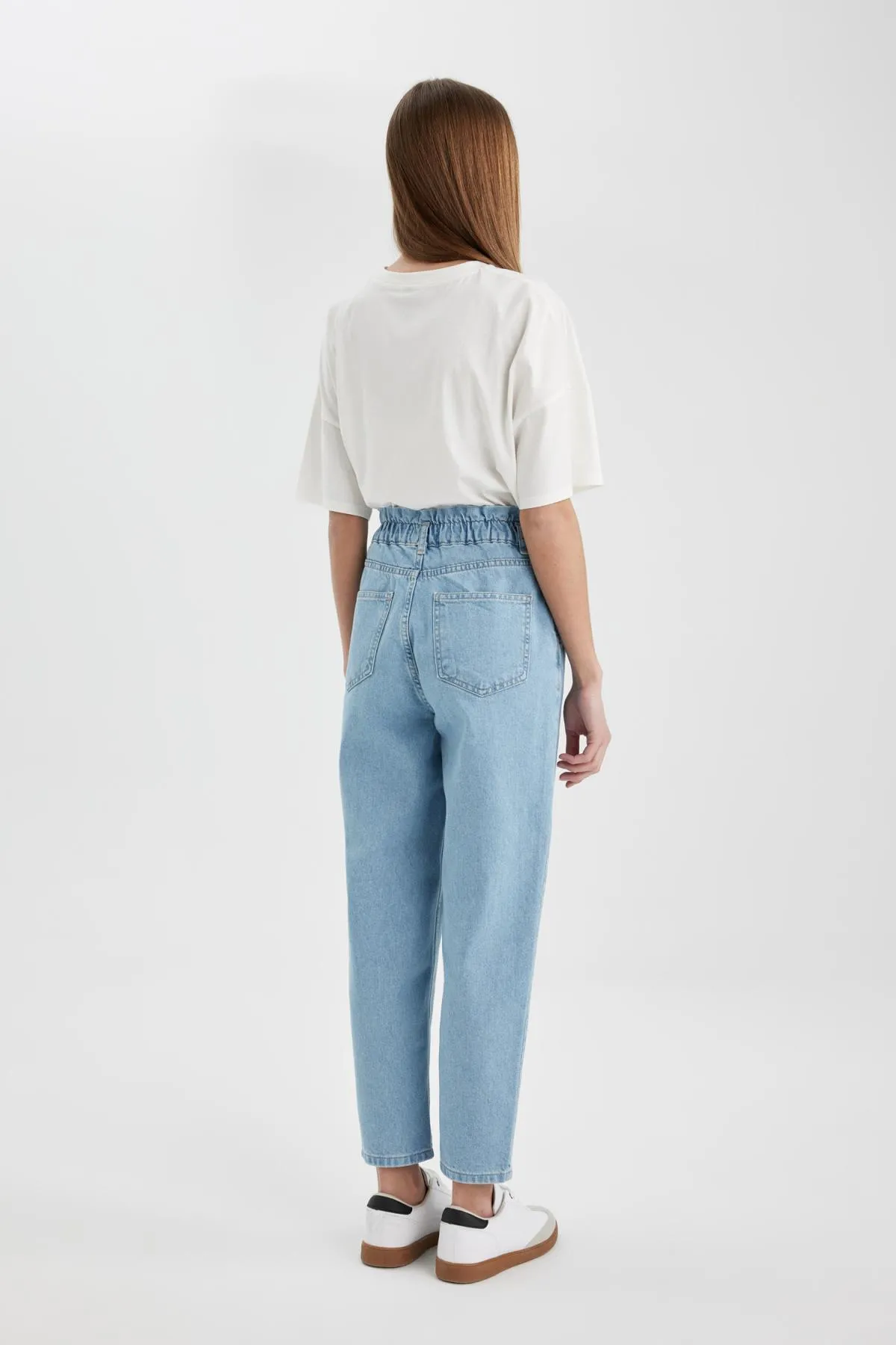 DeFacto  Paperbag-Jeans mit hoher Taille, bequemer Schnitt, knöchellang, leicht, gerades Bein, B8223ax24sp
