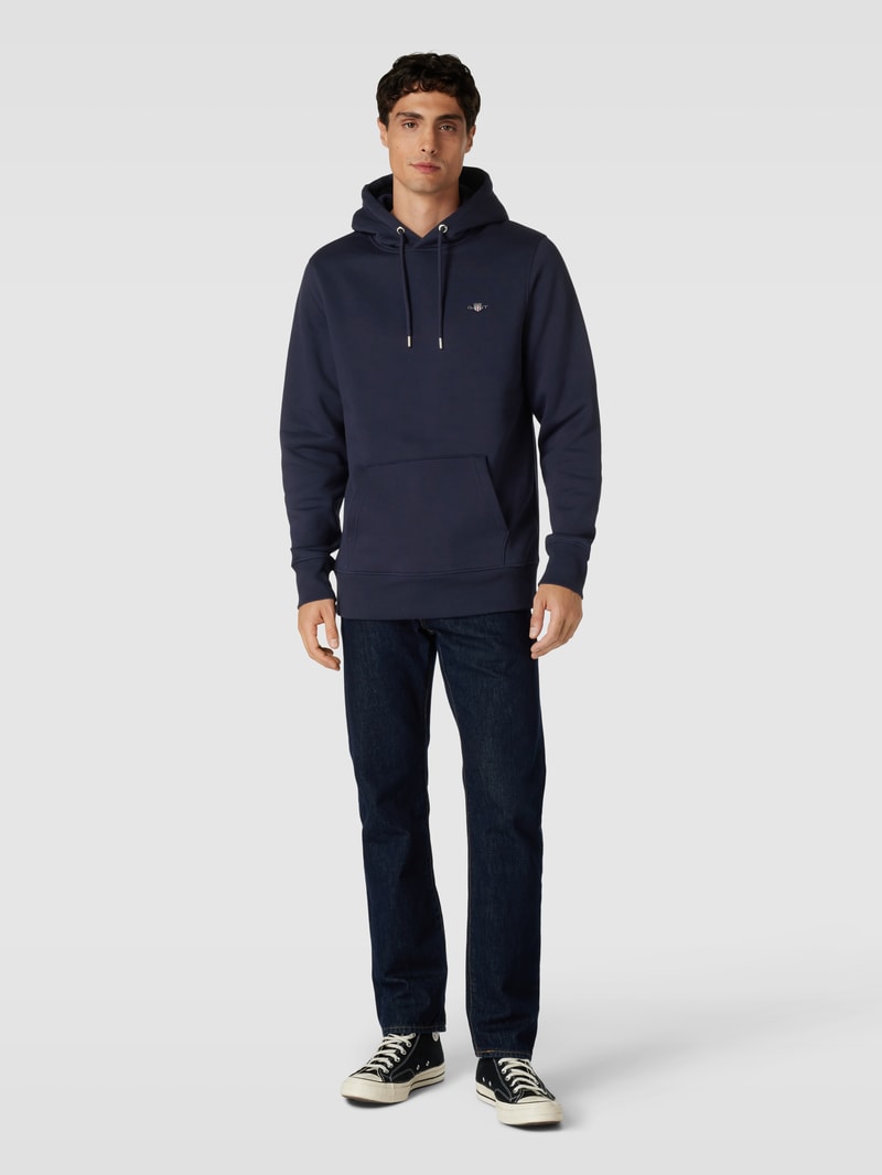 Hoodie mit Label-Stitching Modell 'SHIELD' in marineblau
