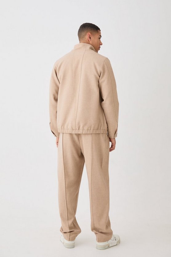 Strukturierte Jacke mit Trichterkragen