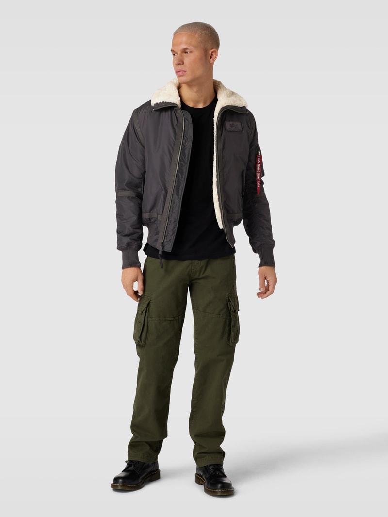 Bomberjacke mit Label-Patch in dunkelgrau