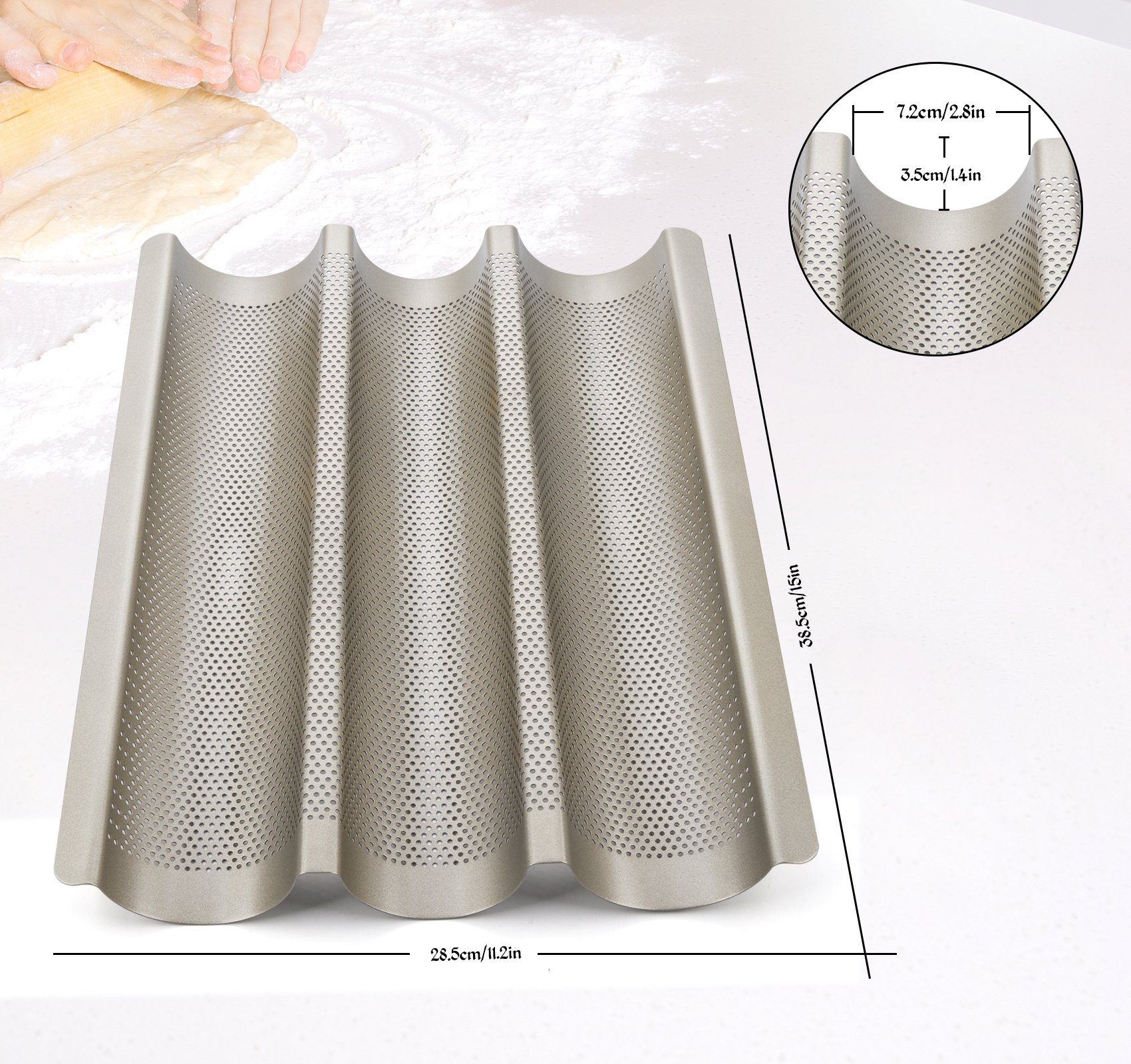 Homewit Baguetteblech Baguetteblech aus Kohlenstoffstahl und Antihaftbeschichtung Rostschutz, Kohlenstoffstahl, (1-St., 38,5*28,5*3,5 cm, 3 Brotrillen), für Küchen, Bäckereien und Restaurants
