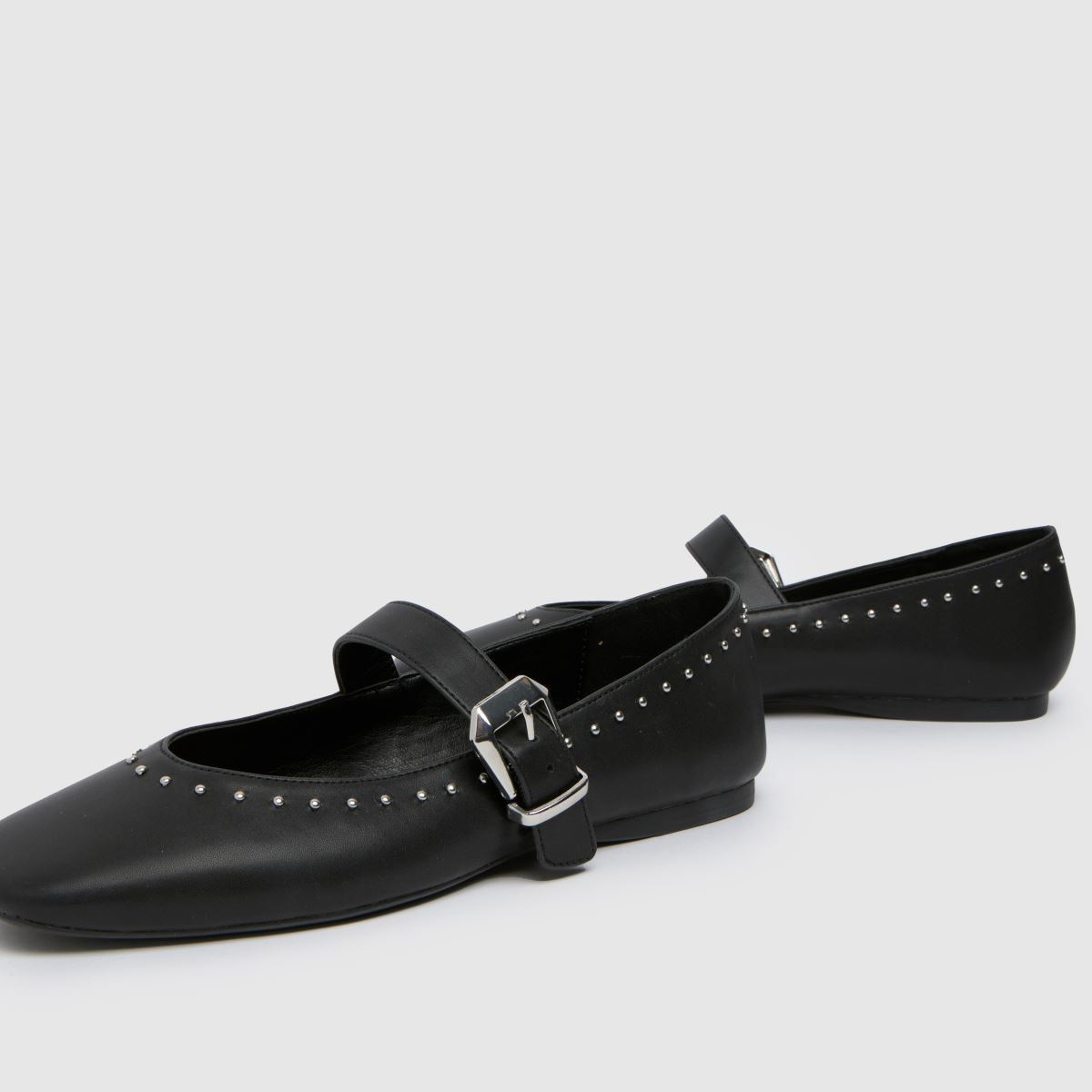 Schuh – Lucy – Svarta ballerinaskor med nitar