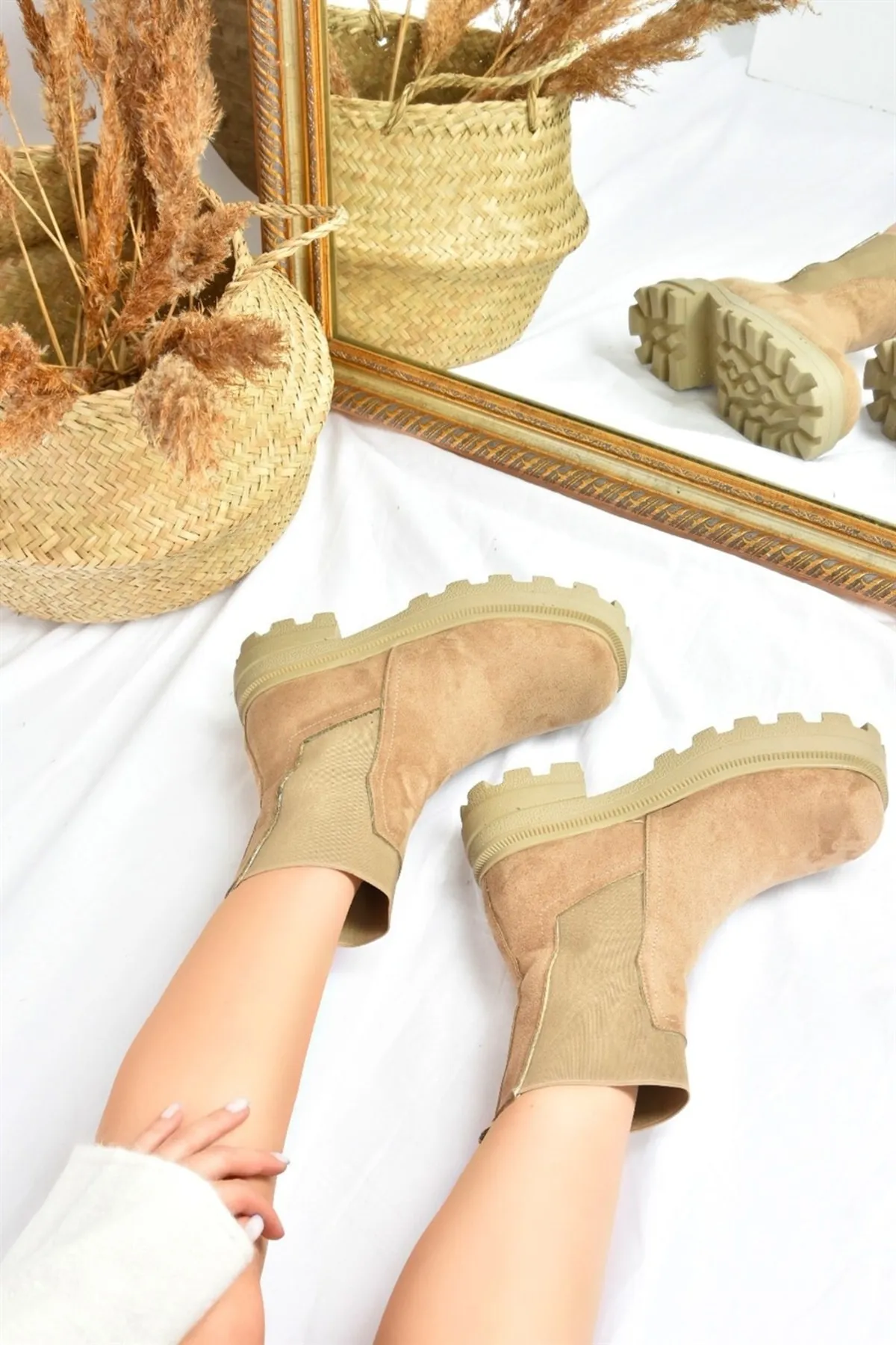 Fox Shoes  Tägliche Damenstiefel aus Nerz-Wildleder mit dicker Sohle L996050502