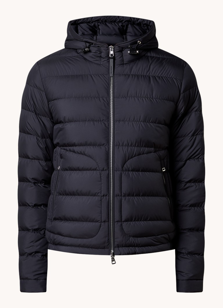 Jachetă matlasată Moncler Sestriere cu glugă, umplută cu puf de gâscă.