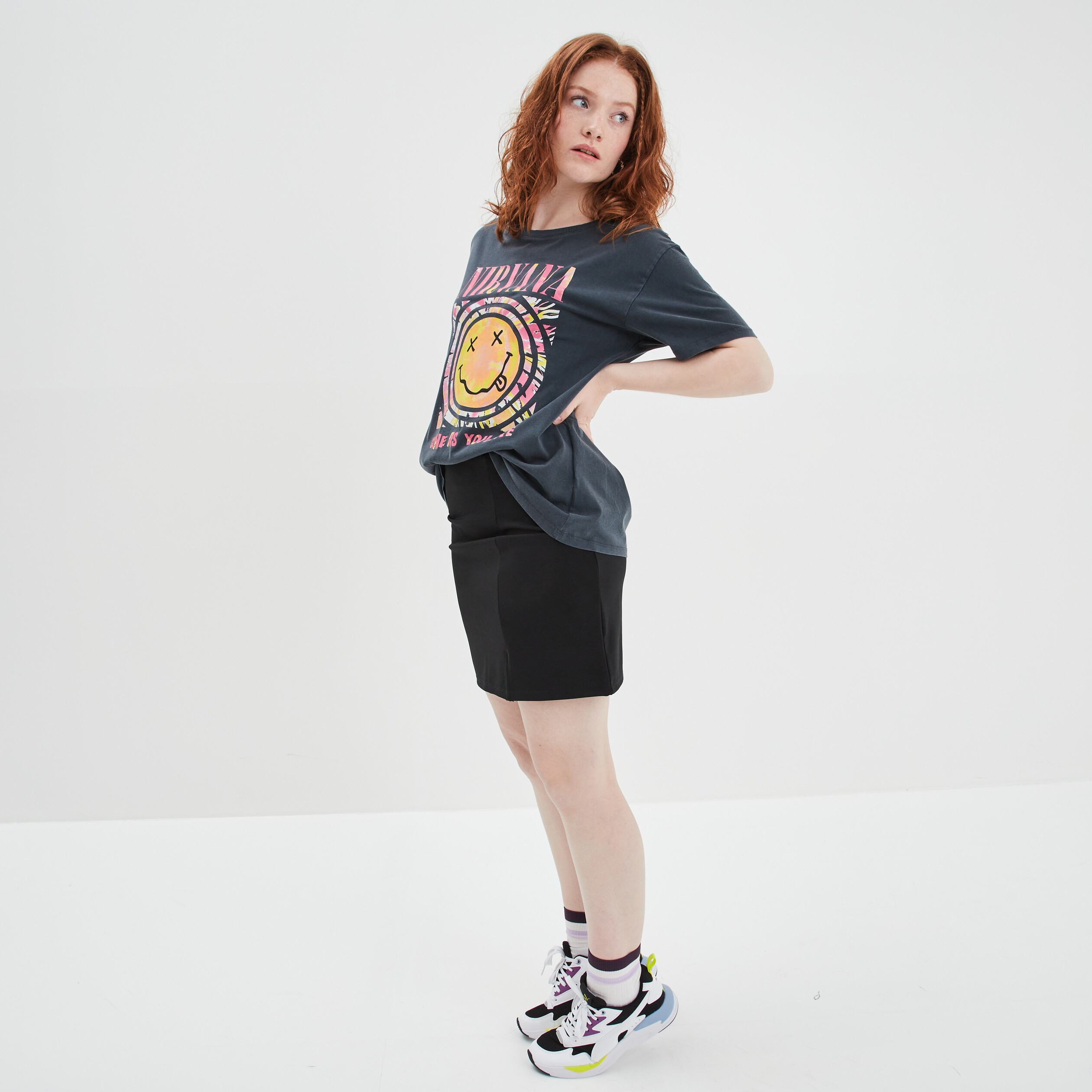 T-shirt oversize manches courtes Nirvana noir femme | La Halle