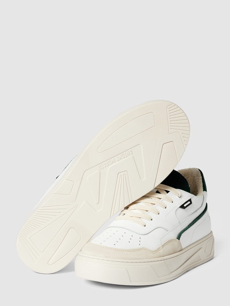 Sneaker mit Schnürverschluss in grün
