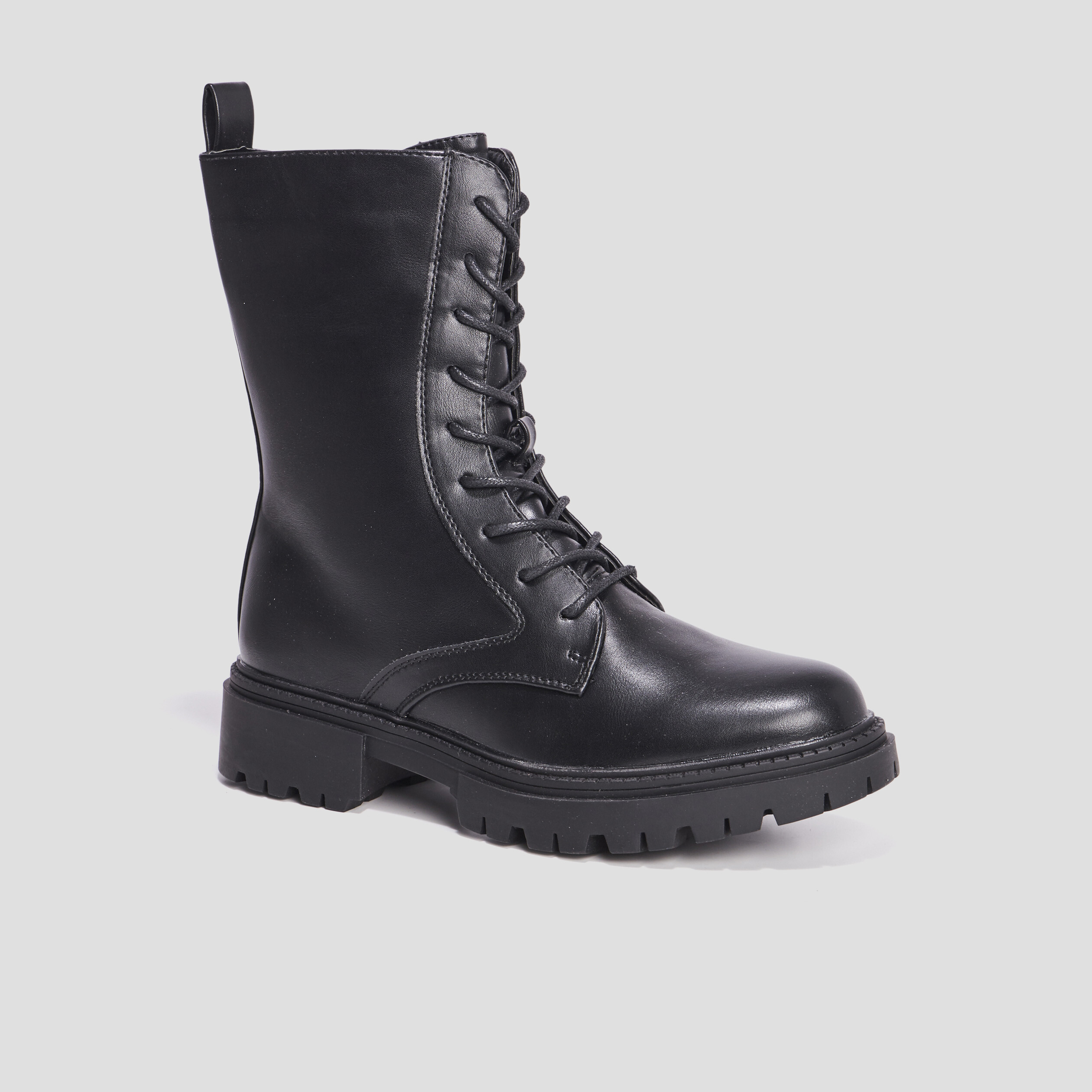 Bottines à lacets zippées crantées noir femme | La Halle