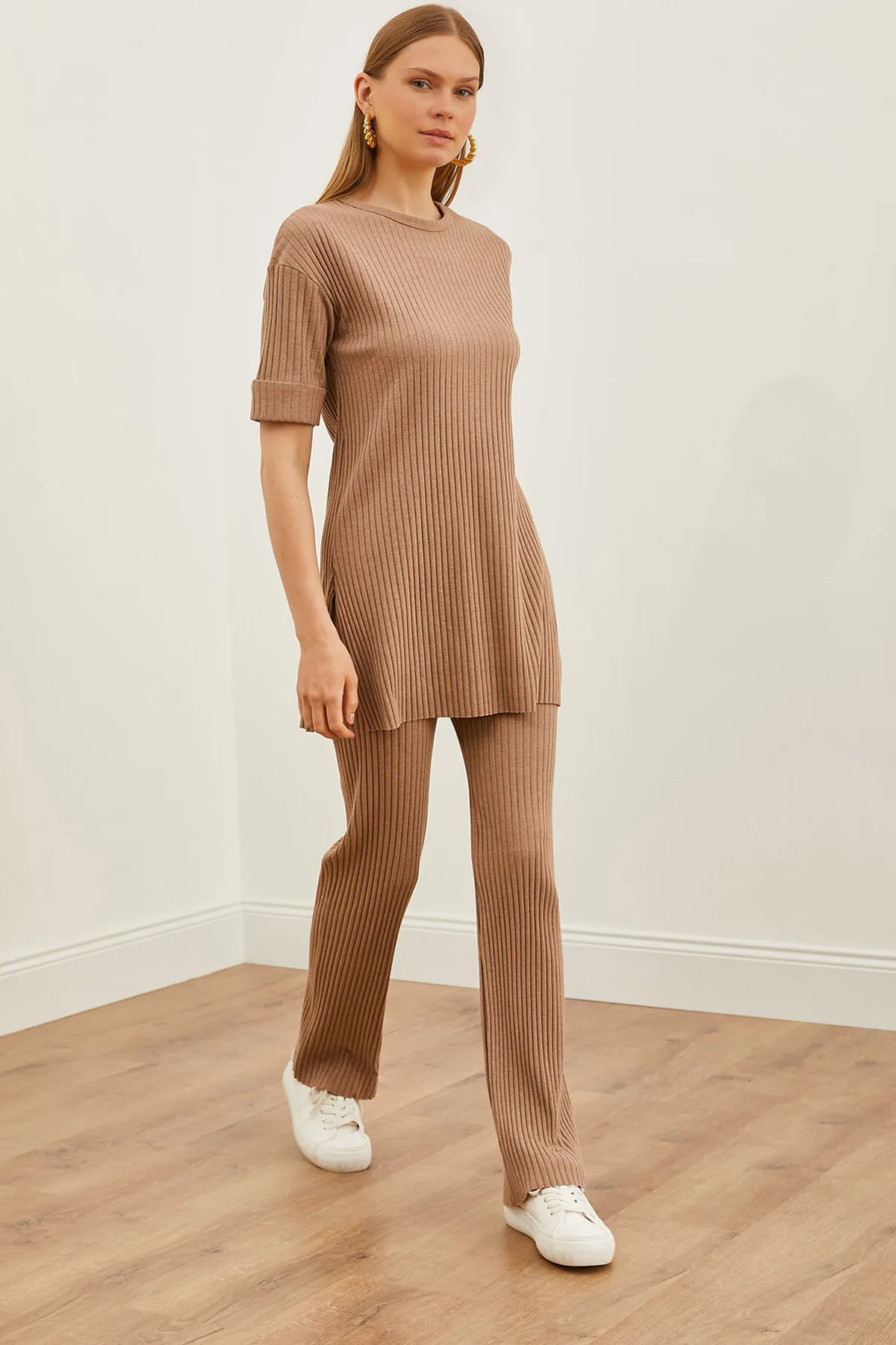 Olalook  Damen Kamel Kurzarm Unteres Oberteil Lycra Anzug TKM-19000191