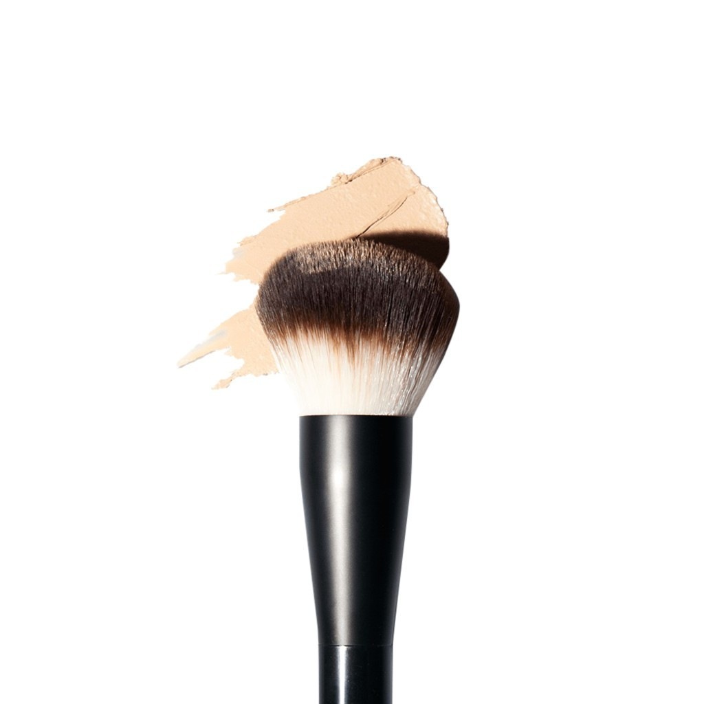 NYX Professional Makeup večnamensko orodje za zabrisovanje