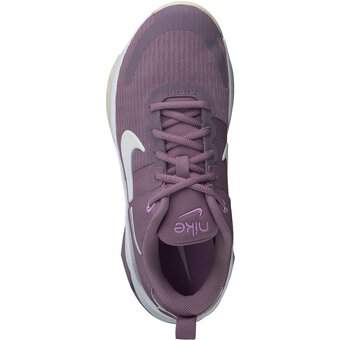 Nike Zoom Bella 6 Sneaker in lila