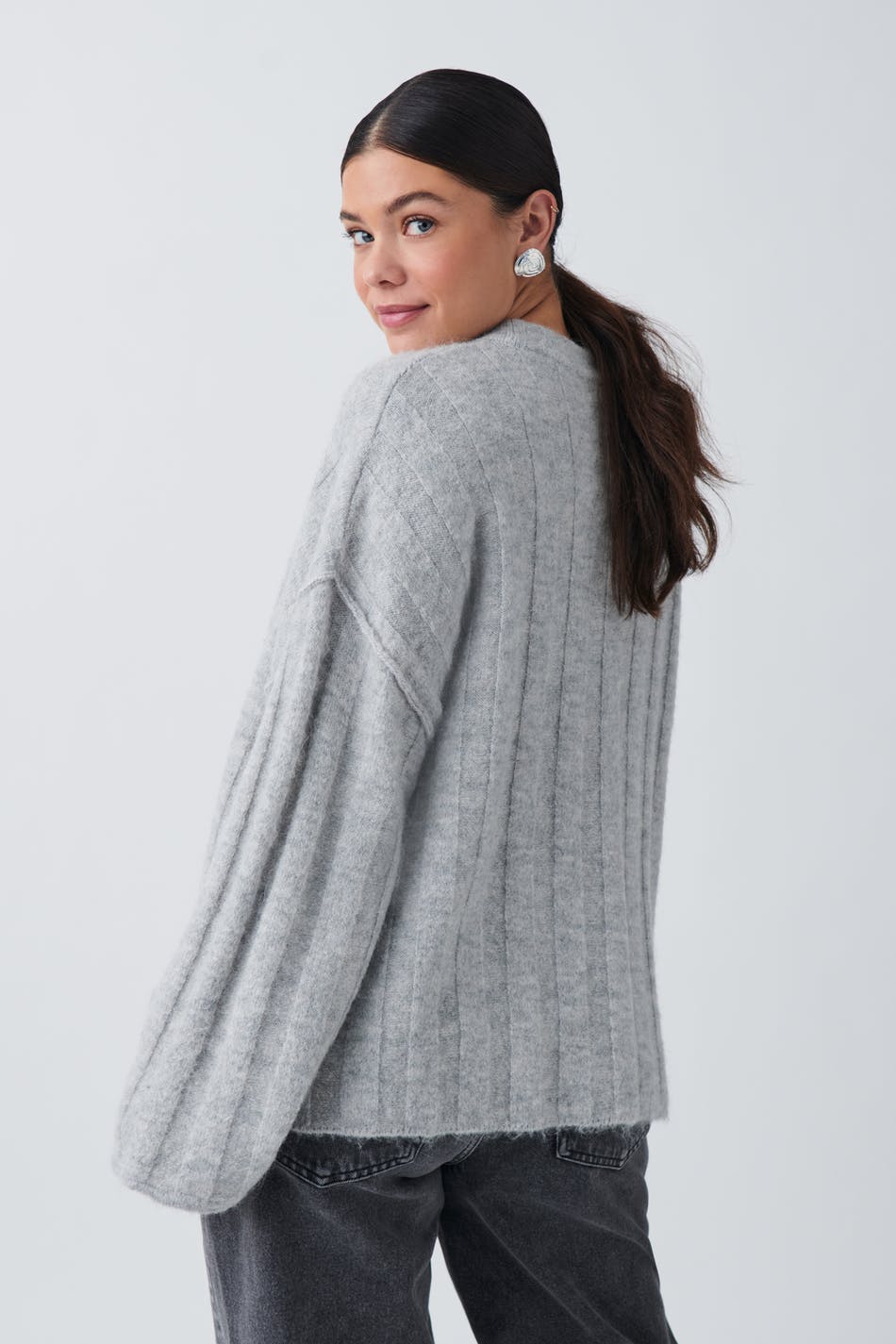 Wide rib knitted sweater
