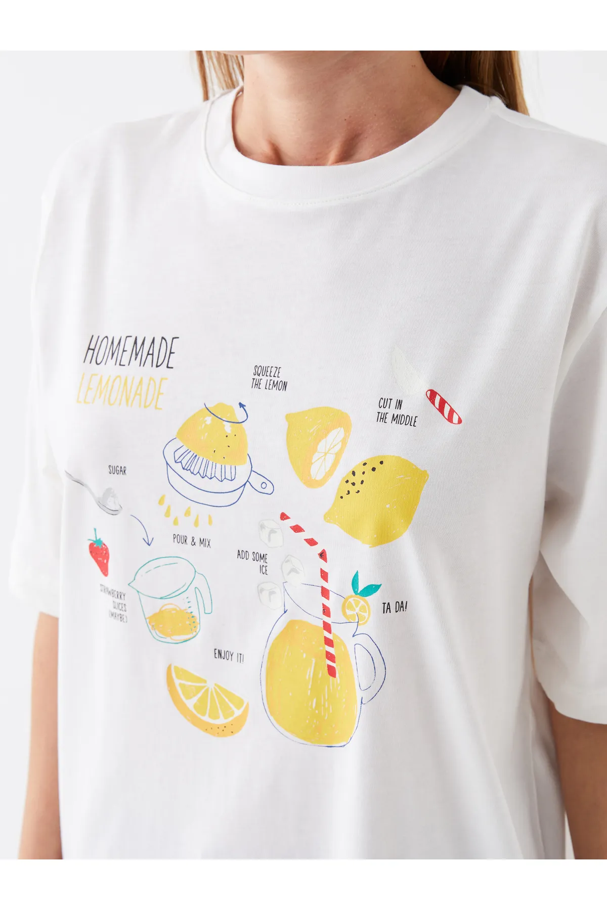 LC Waikiki  Bedruckte, kurzärmlige Oversize-Damentunika mit Rundhalsausschnitt