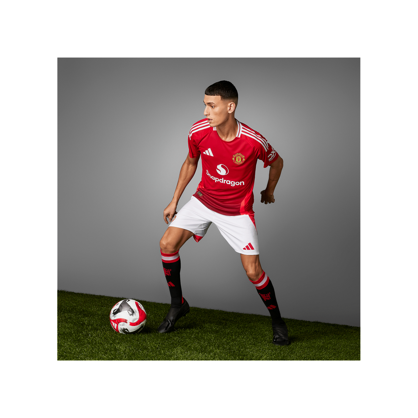 adidas Manchester United Auth. Trikot Home 2024/2025 Rot
