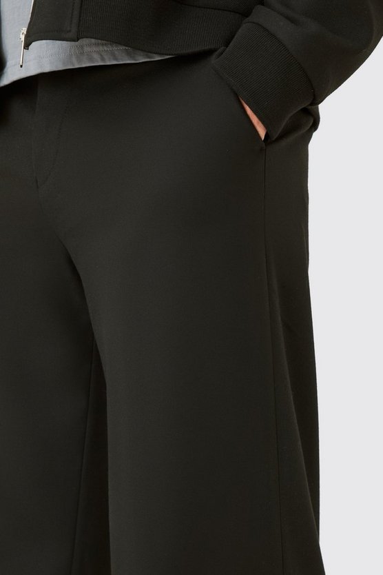 Smarte Hose mit weitem Bein