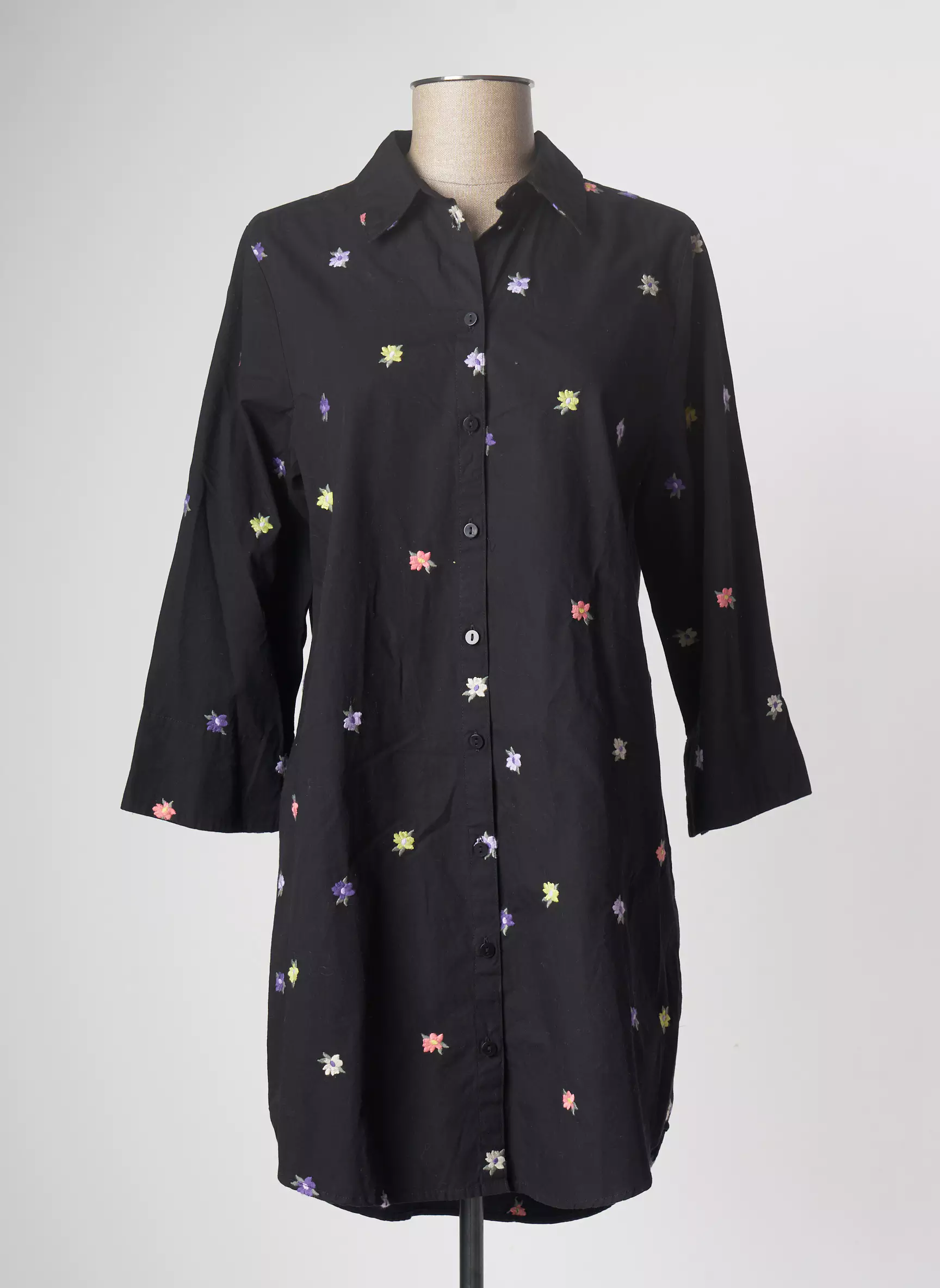 B Young Robes Courtes Femme couleur noir