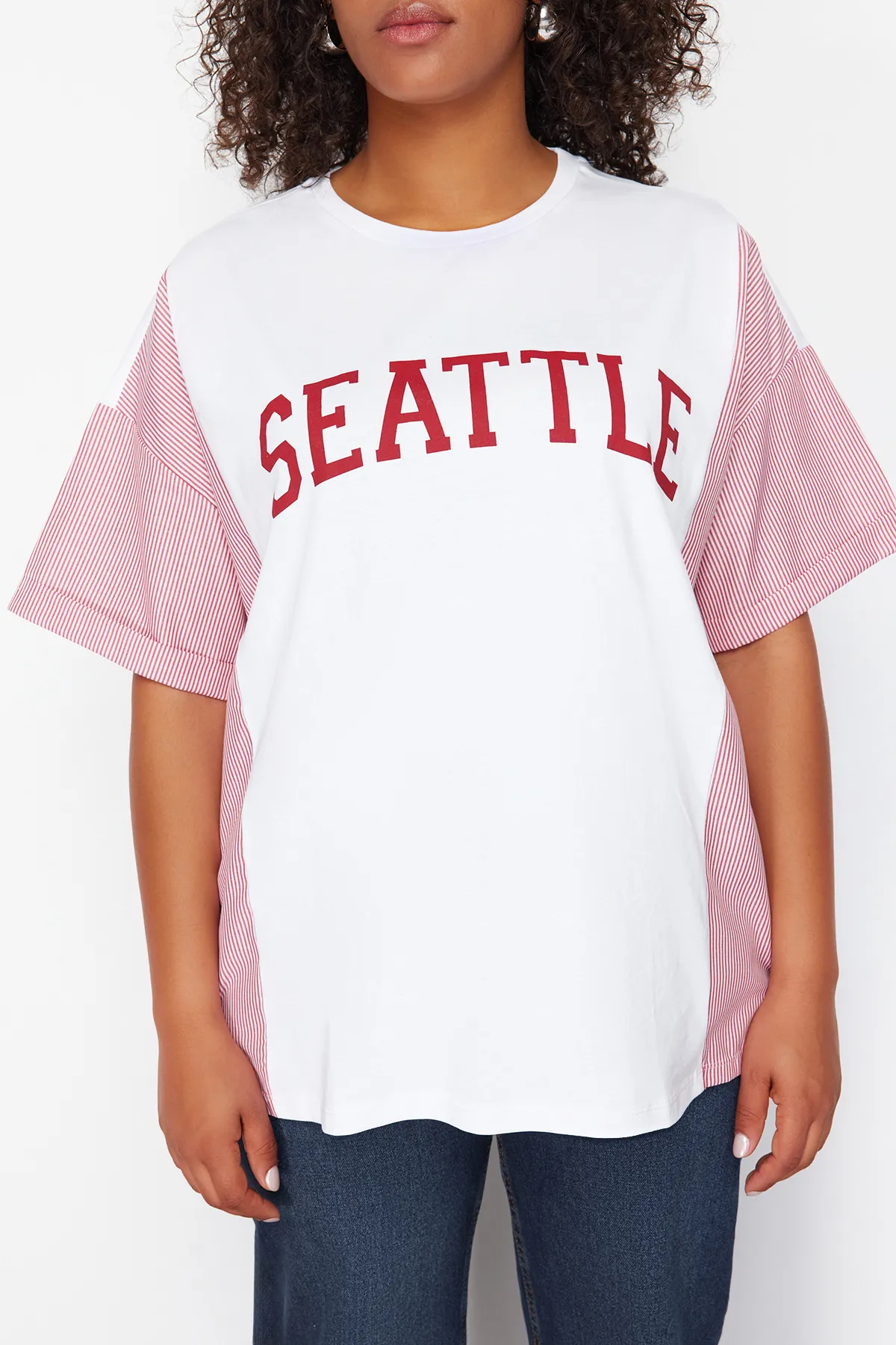 Trendyol Curve  Große Größen in T-Shirt - Rot - Oversized