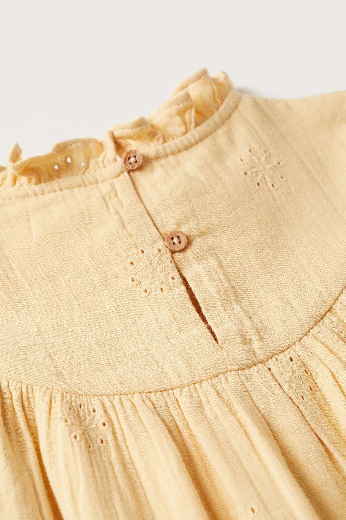 MANGO Kids  Senffarbenes Damenkleid 27093259