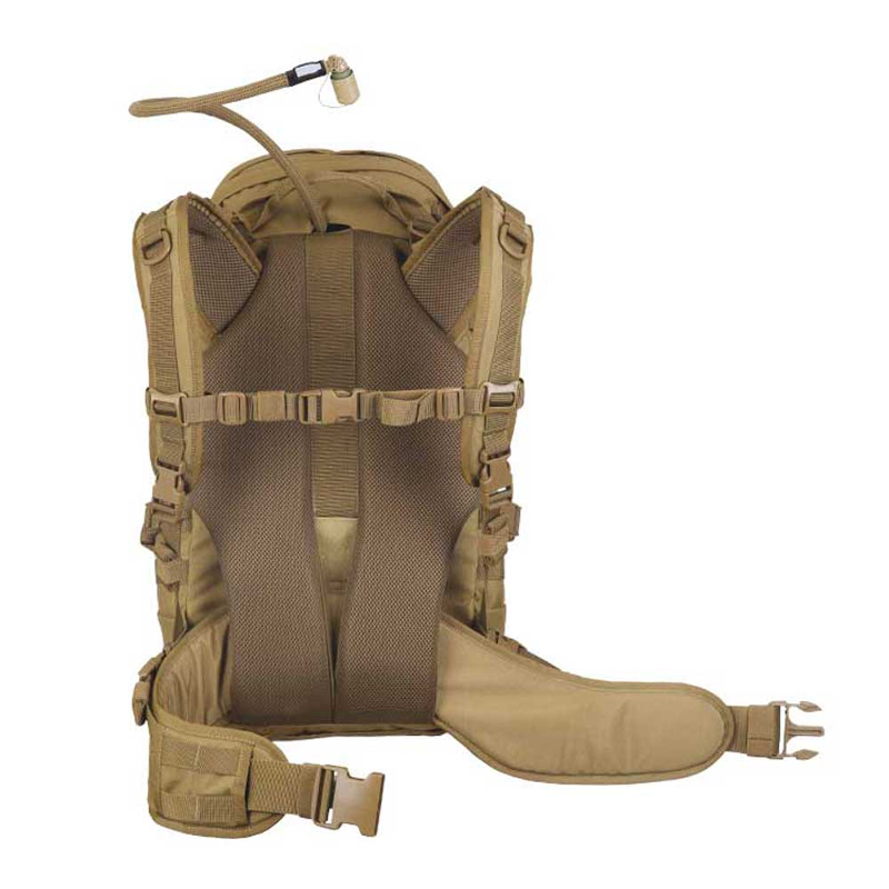 Source Tactical Double D 45 schwarzer Rucksack mit Wasserbeutel