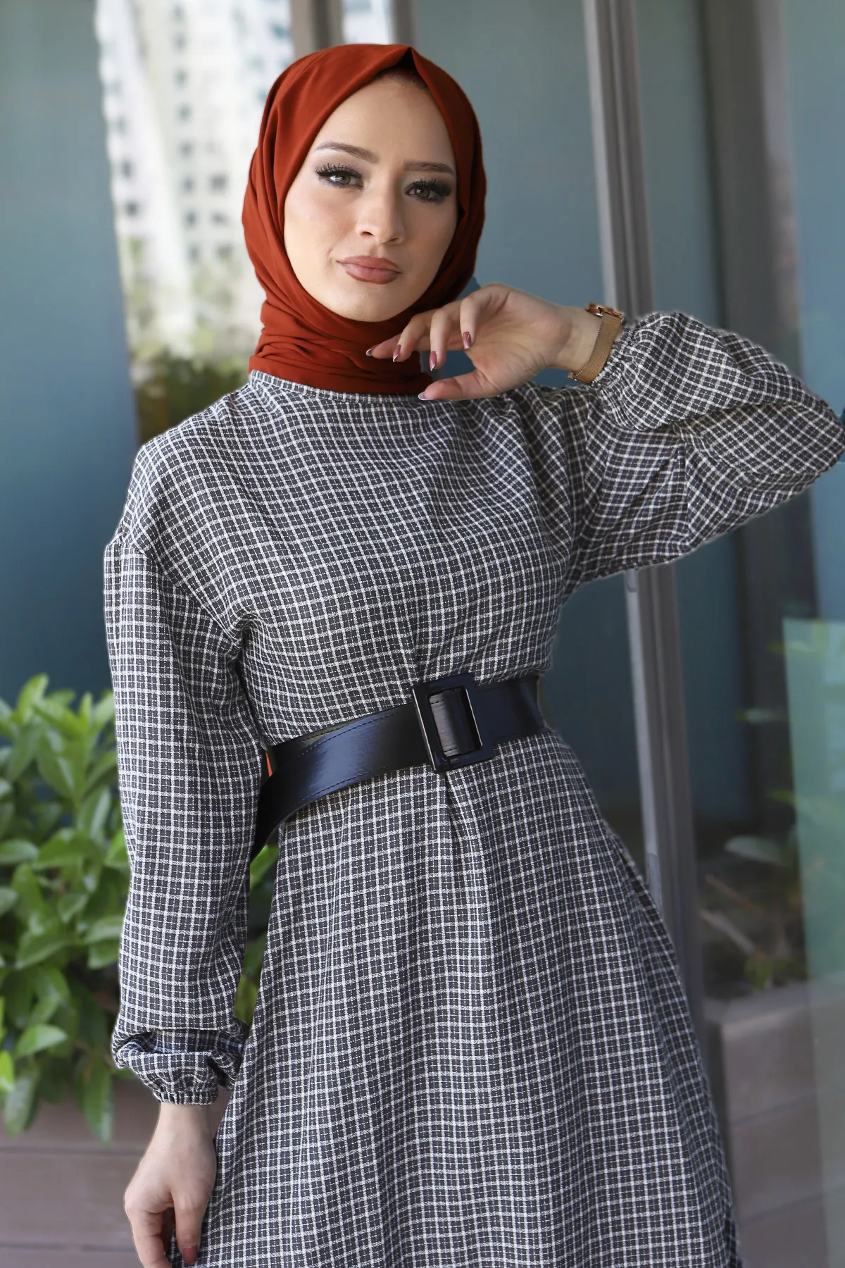 Tesettür Dünyası  Kariertes Kleid Tsd220542 Grau