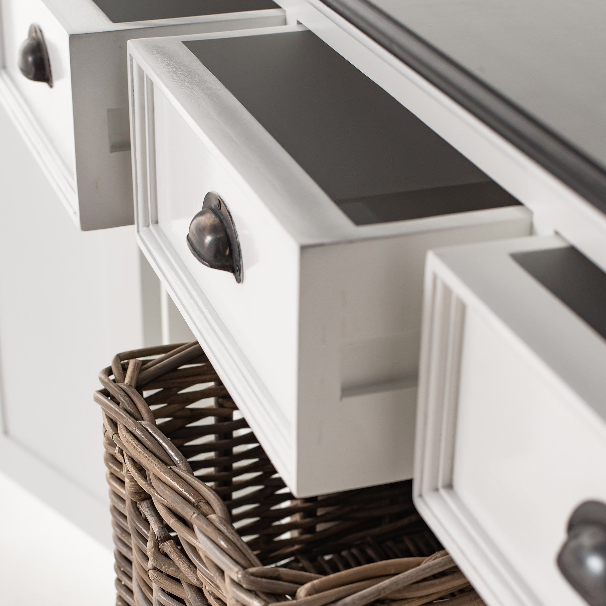 Novasolo Buffet Halifax Contrast Buffetschrank mit 4 Körben