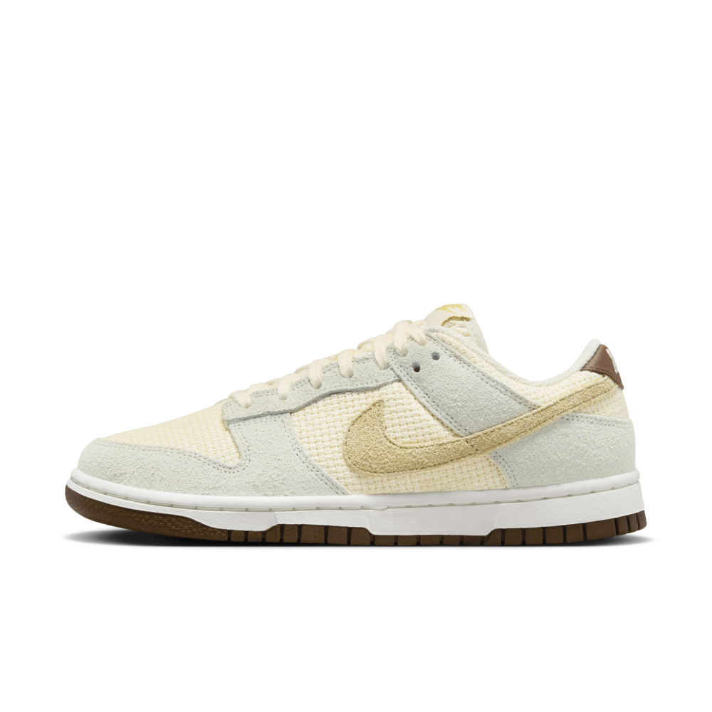 Nike Dunk Low WMNS FN7774-001 / weiss