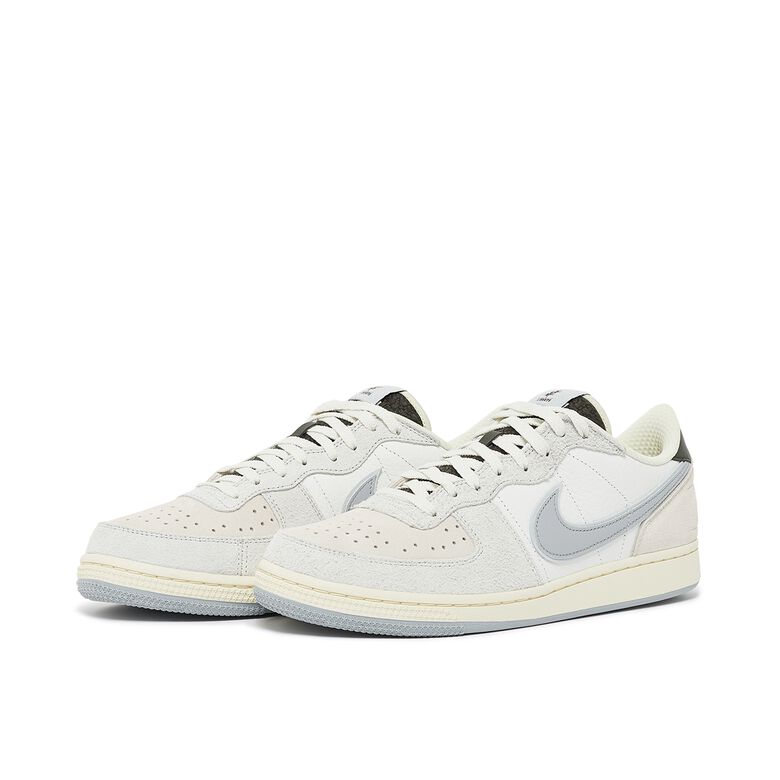 NIKE Wmns Terminator Low 