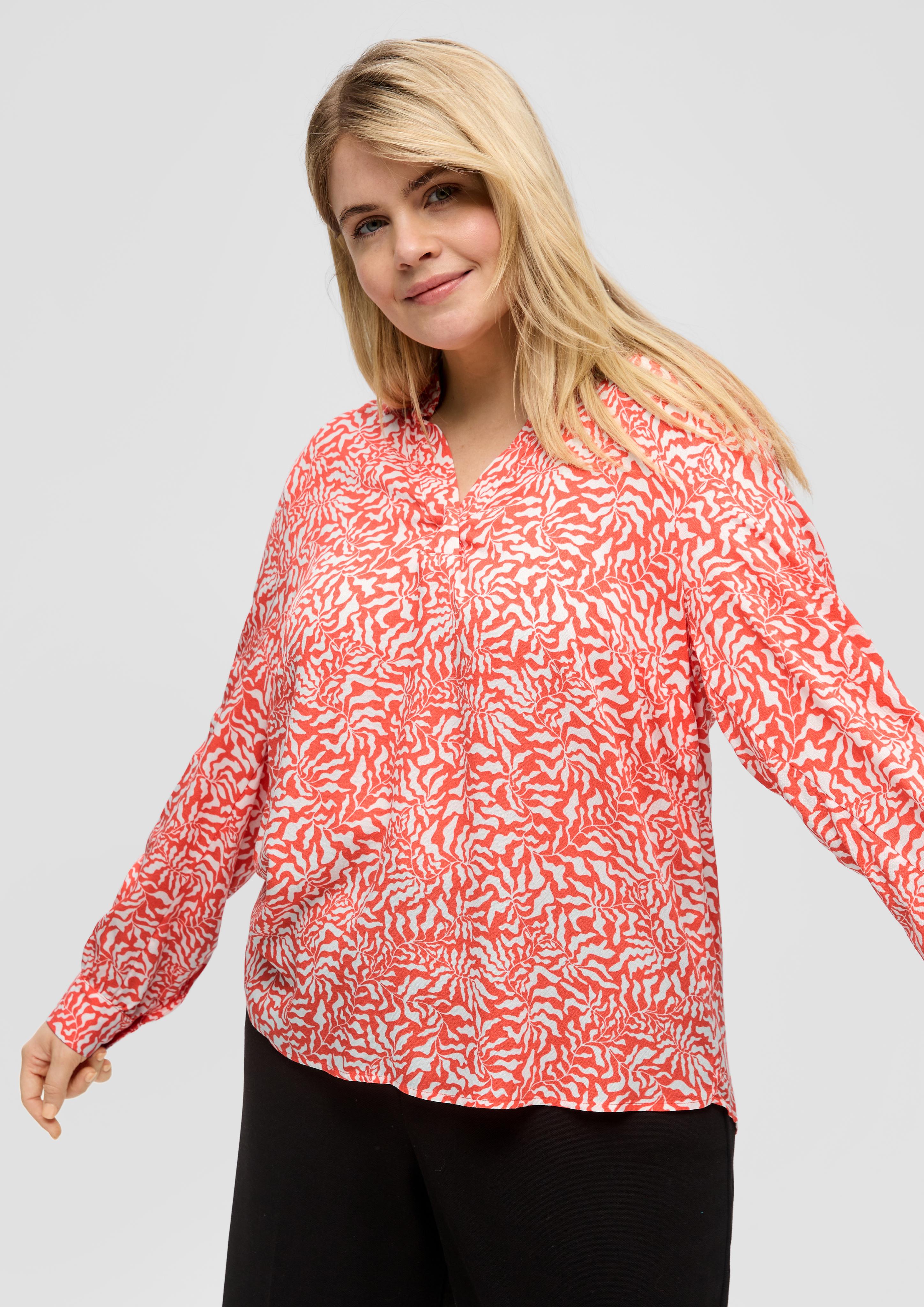 Viskosebluse mit All-over-Print  2151565-25B1