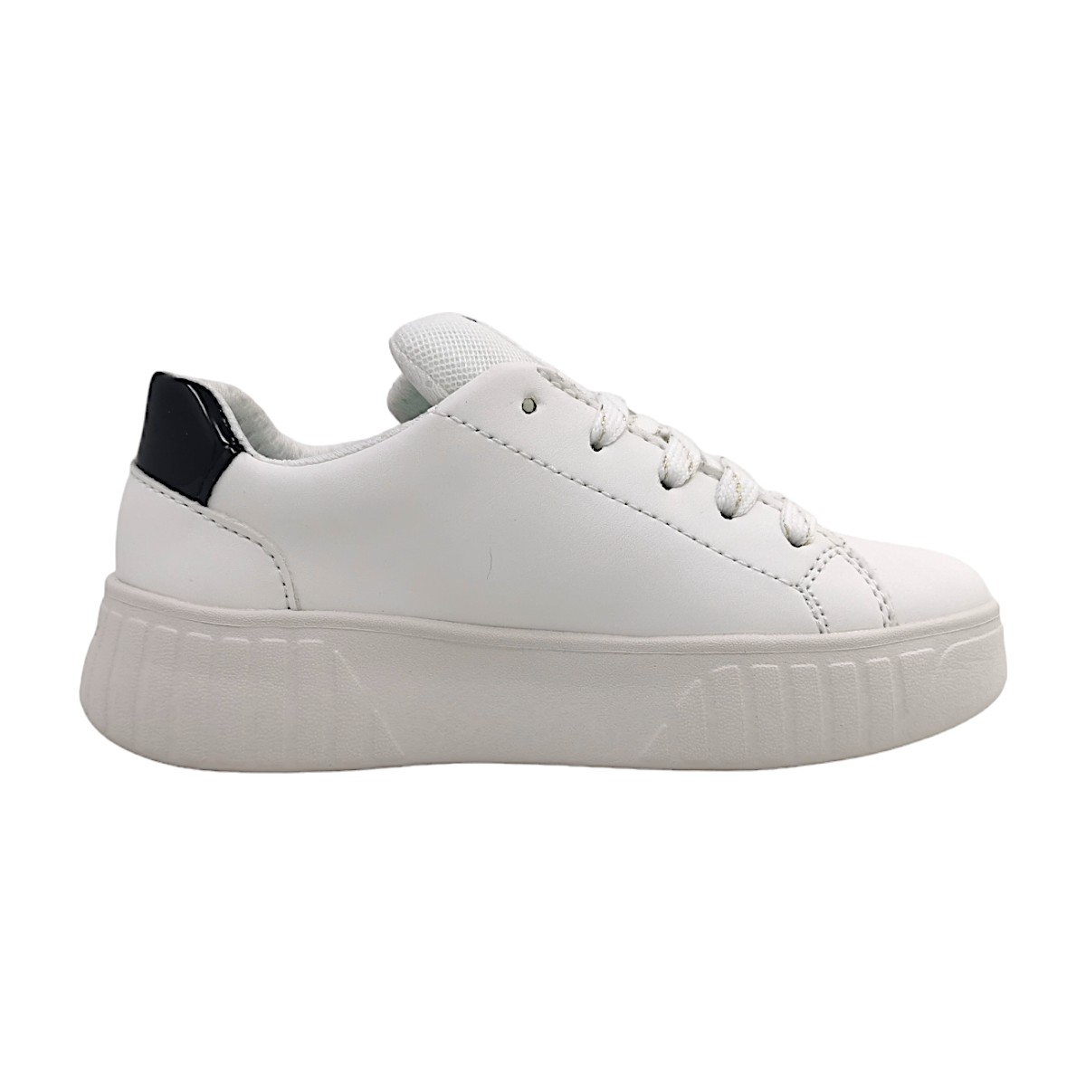 Geox J Mikiroshi Girl J45DVA-0BCEW/C0404 Weiß C0404 White/ Black