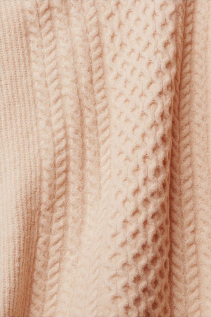 Mit Wolle: Zopfstrick-Pullover