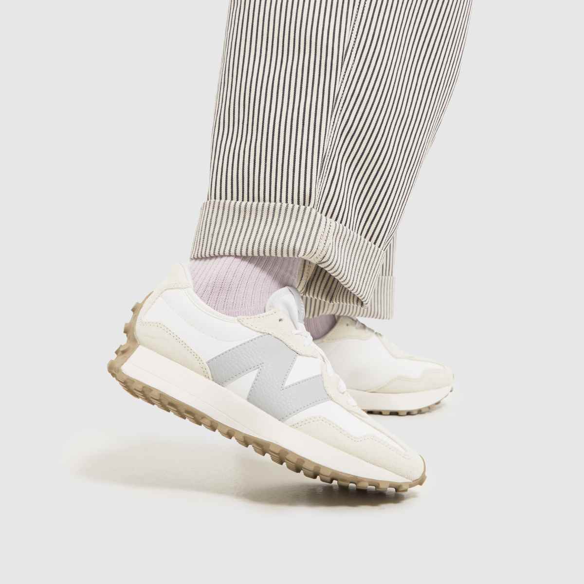 New Balance 327 sportcipő fehér és szürke színben