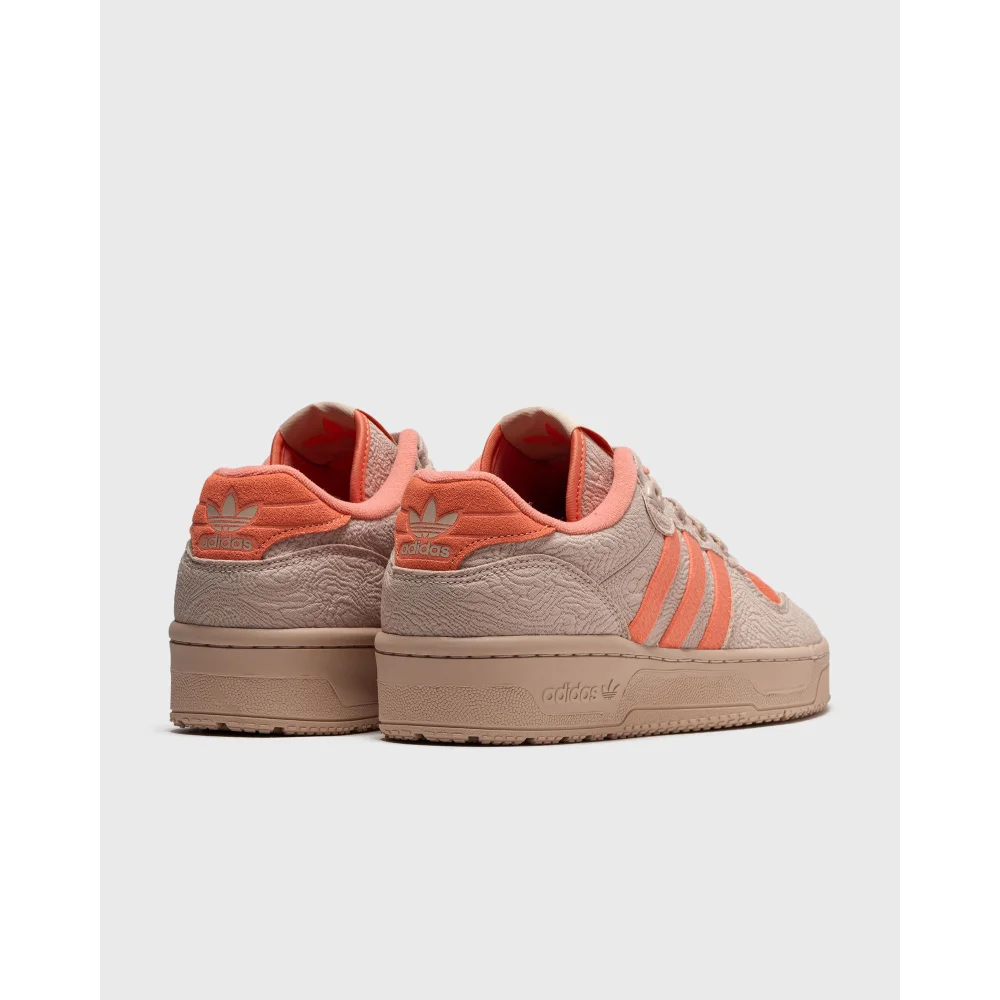 adidas Rivalry Low TR IE1666 / braun