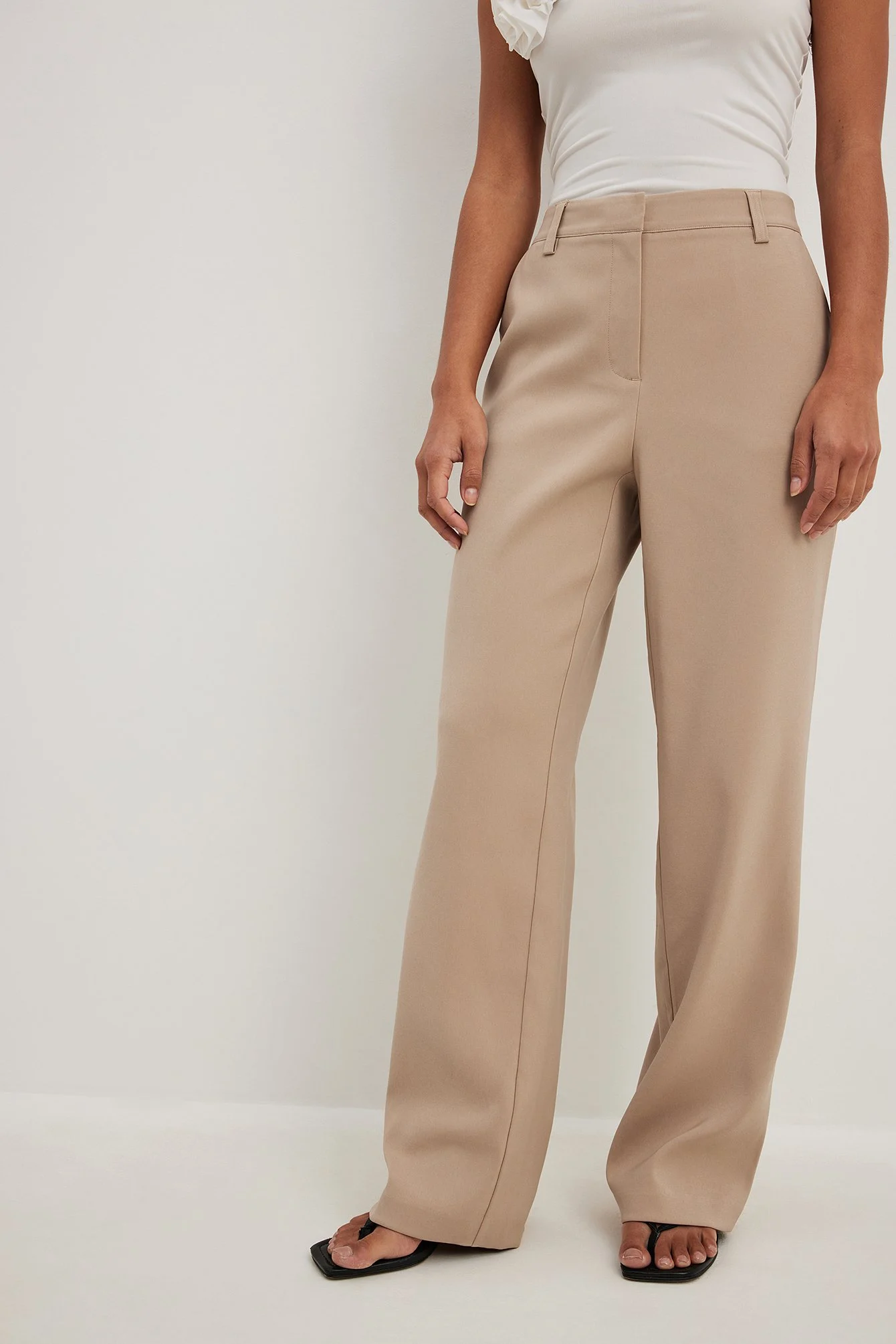 Taillierte Anzughose mit mittelhoher Taille