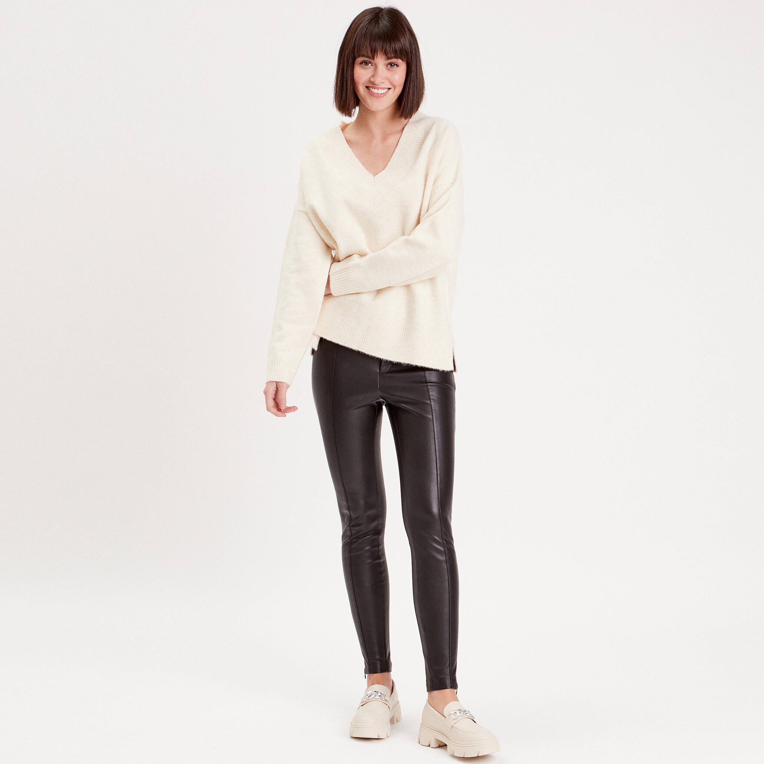Pull manches longues col en V ivoire femme | Cache Cache