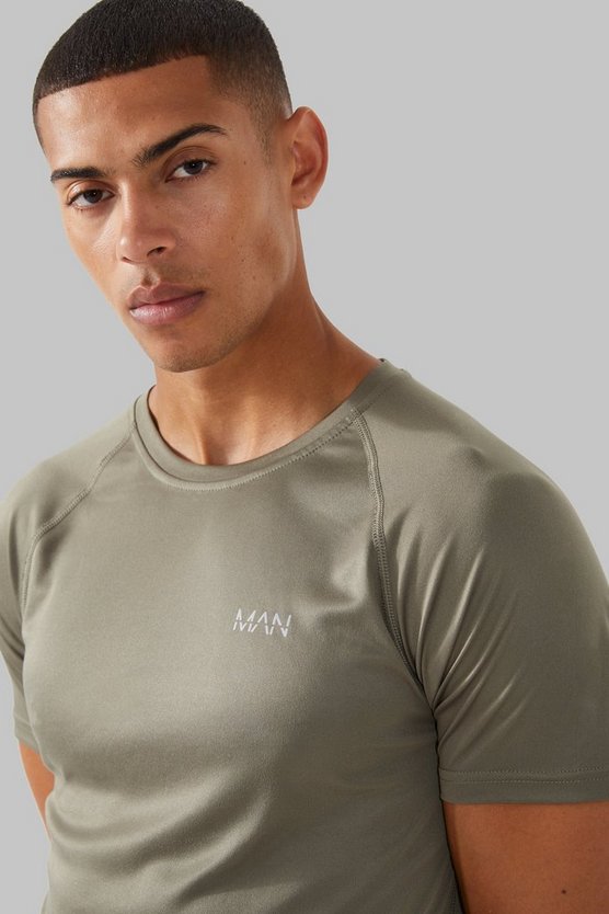 Man Active Raglan T-Shirt