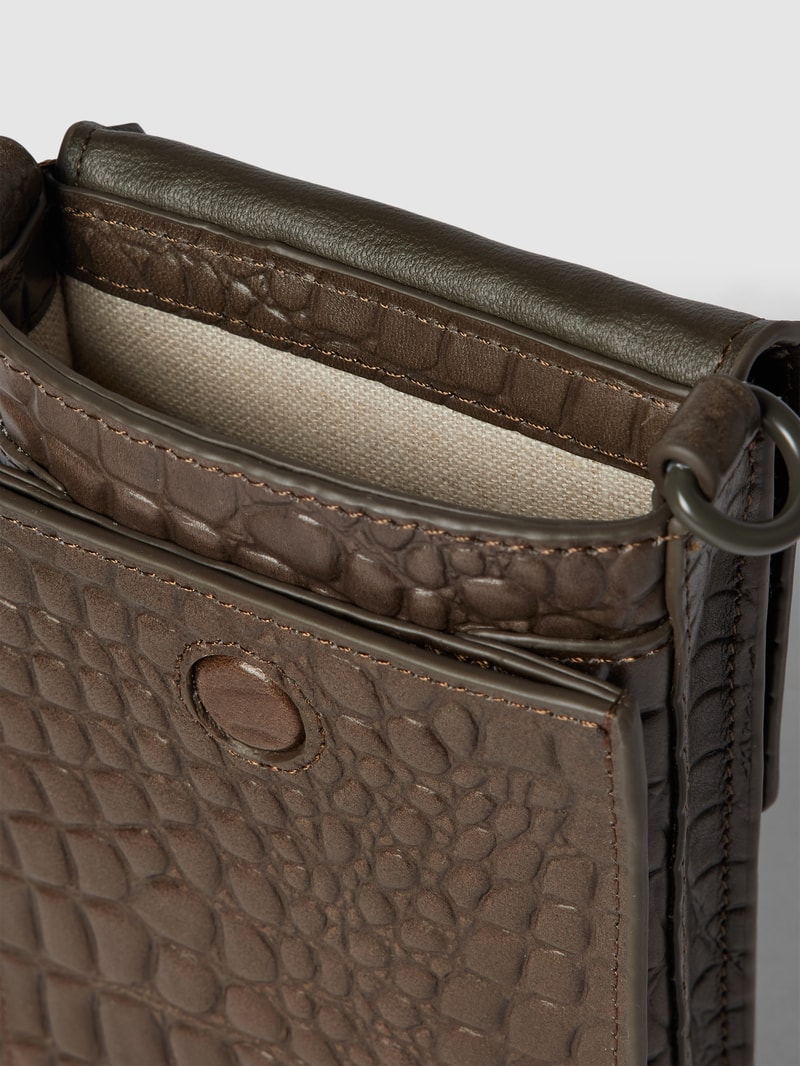 Handytasche in Reptil-Optik in schilf