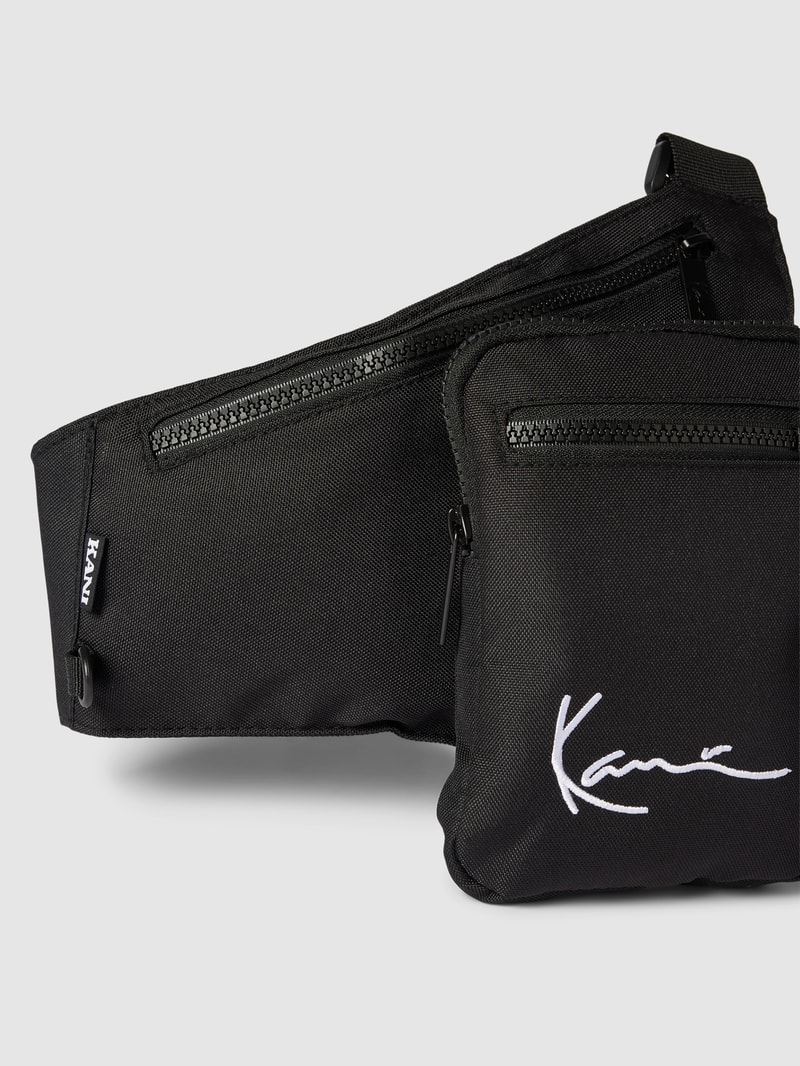 Crossbody Bag mit Label-Print in schwarz