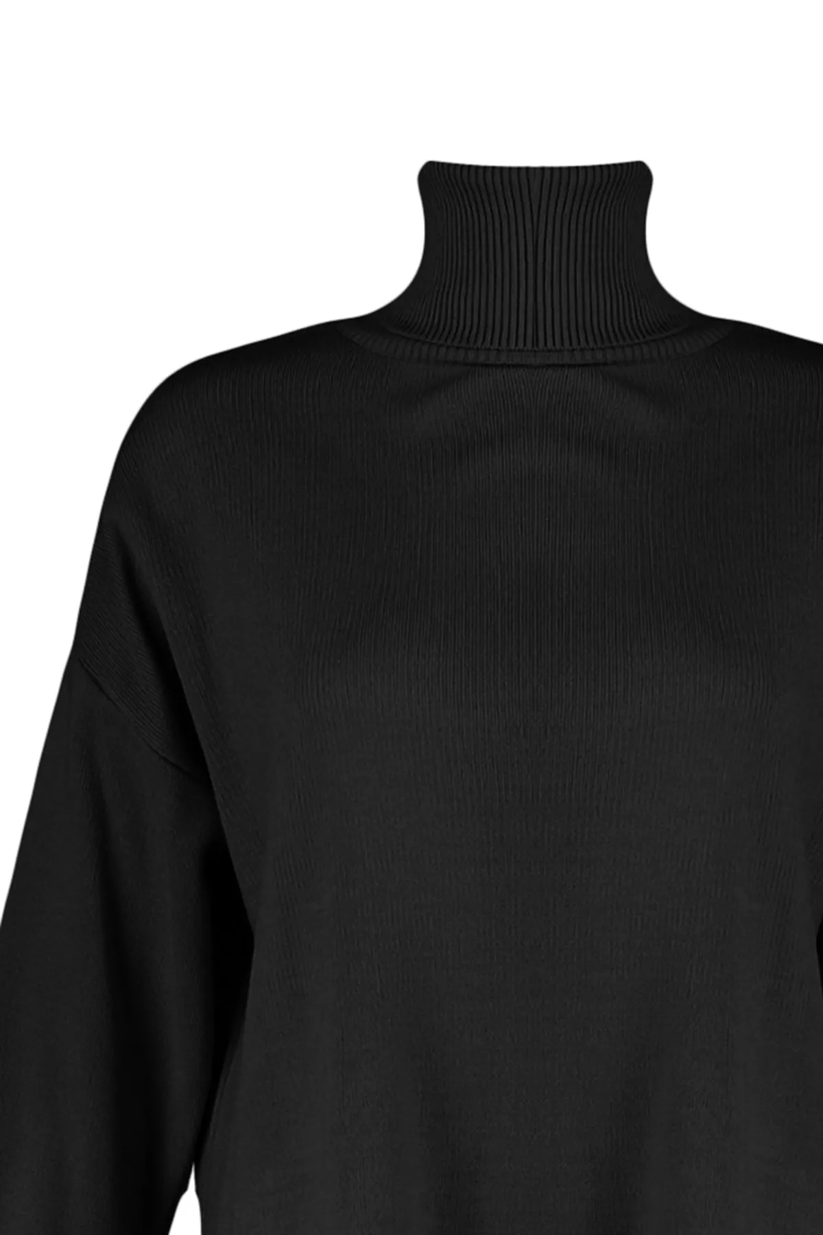Trendyol Collection  Schwarzer Basic-Strickpullover mit weiter Passform TWOAW23KZ00206