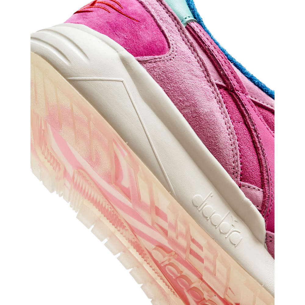 Diadora x iuter Spectrum N9002 Giro Pirati Pack 501.179676.50138 / pink