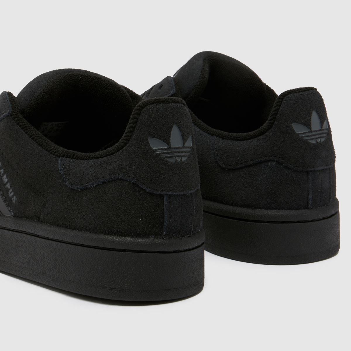 Črni športni copati adidas Campus 00s Youth
