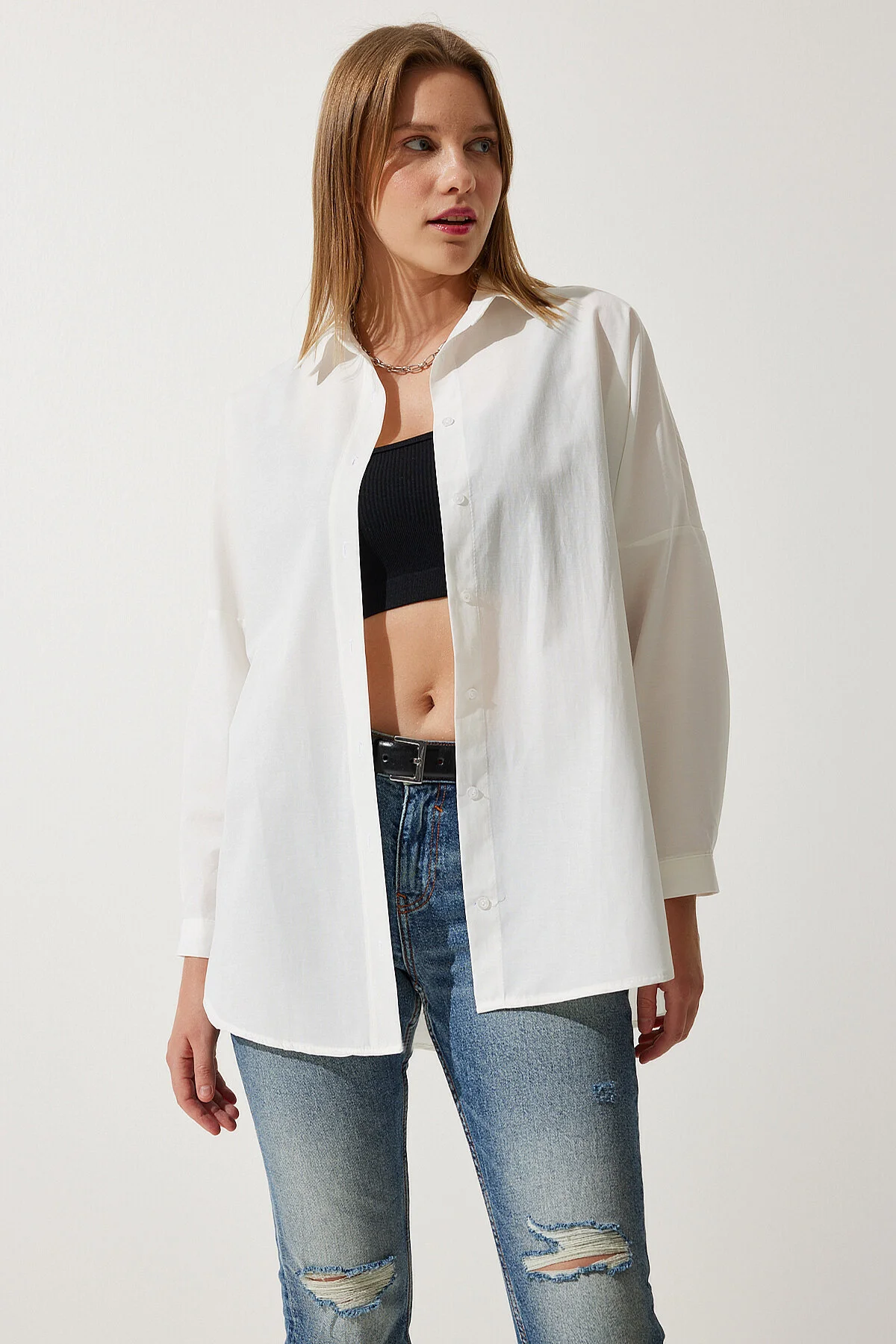 Happiness İstanbul  Ecrufarbenes, langes Basic-Shirt für Damen in Übergröße DD00842