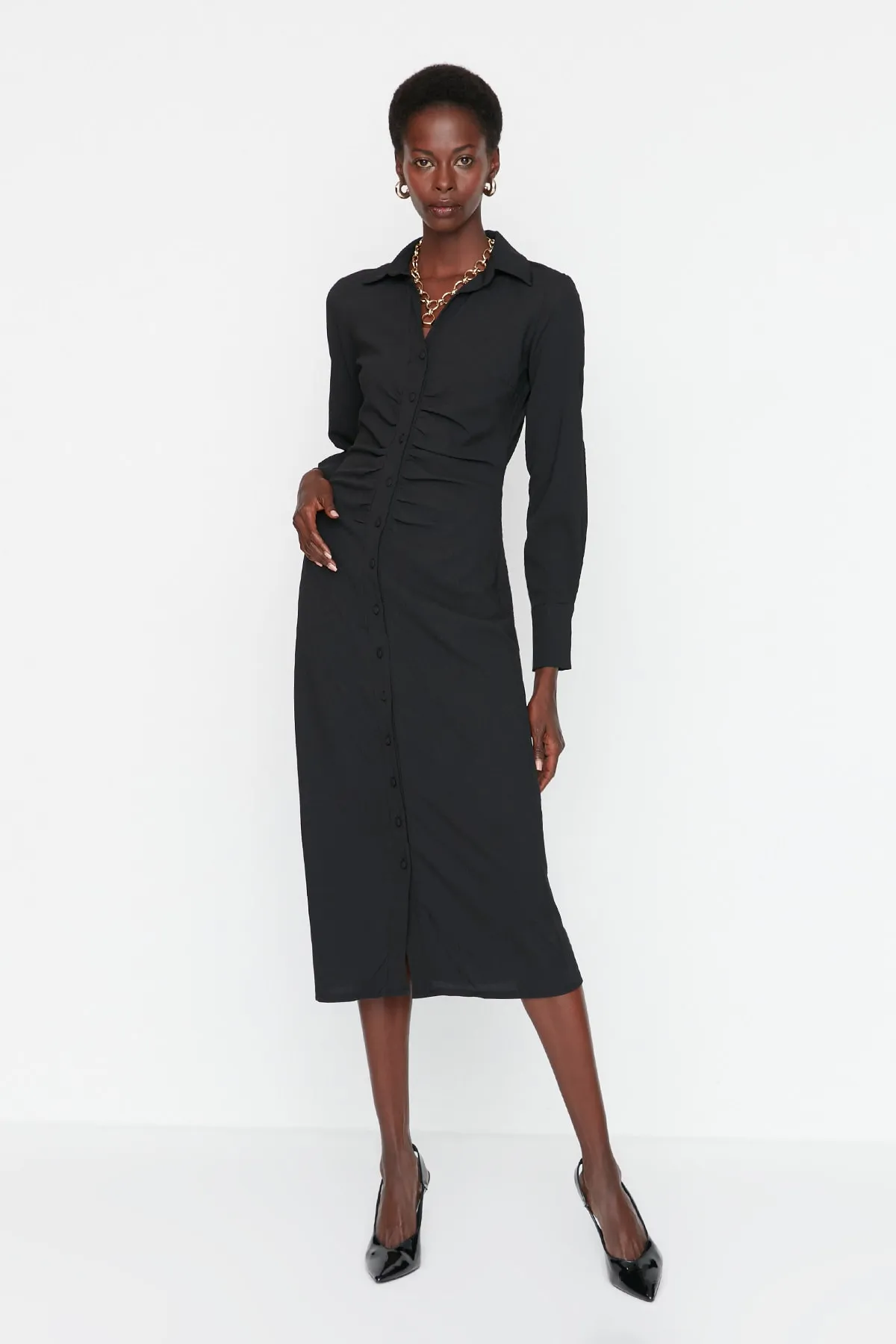 Trendyol Collection  Schwarzes, gewebtes Midi-Kleid mit Kordelzug und detailliertem Webmuster TWOAW22EL1343