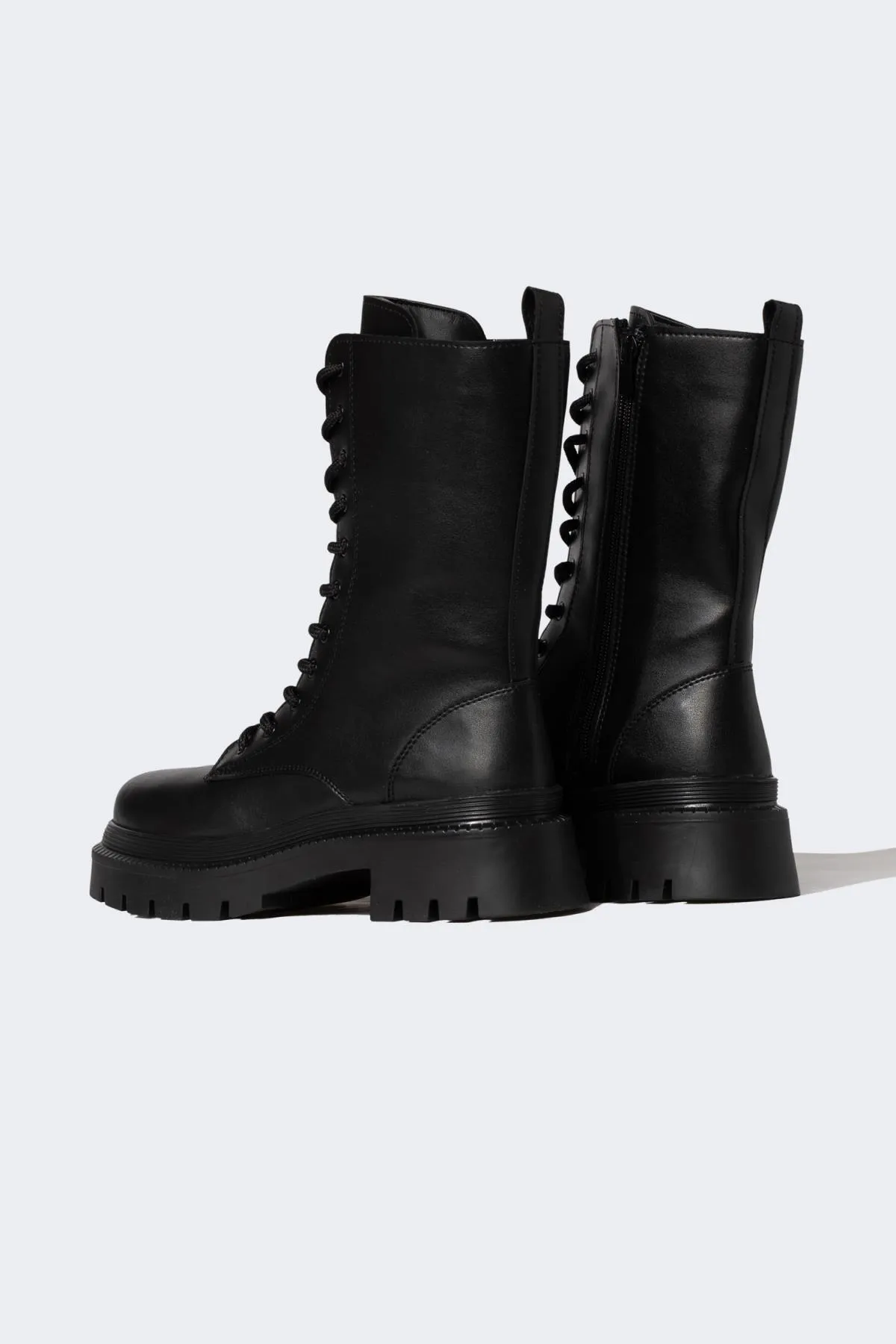 DeFacto  Damenstiefel aus Kunstleder mit hoher Sohle zum Schnüren und Reißverschluss