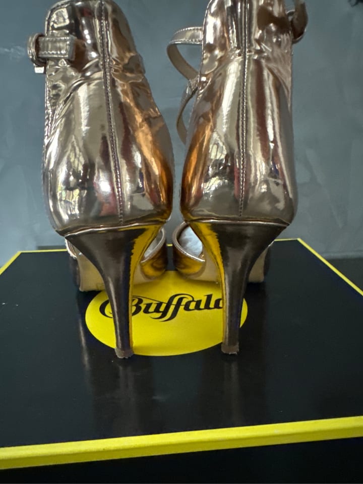 Buffalo Pumps in Champagner günstig kaufen 39