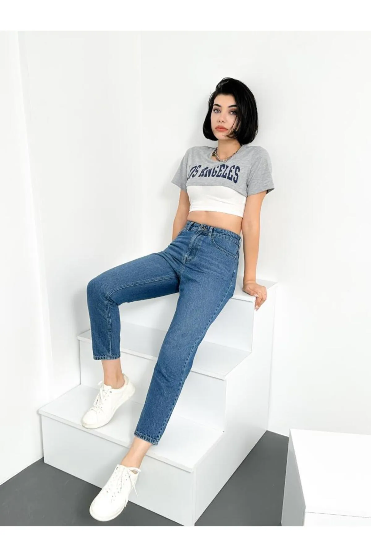 HLT JEANS  Hellblaue Lycra Mom Jean für Damen, hohe Taille, dehnbare Jeanshose, Anna Model